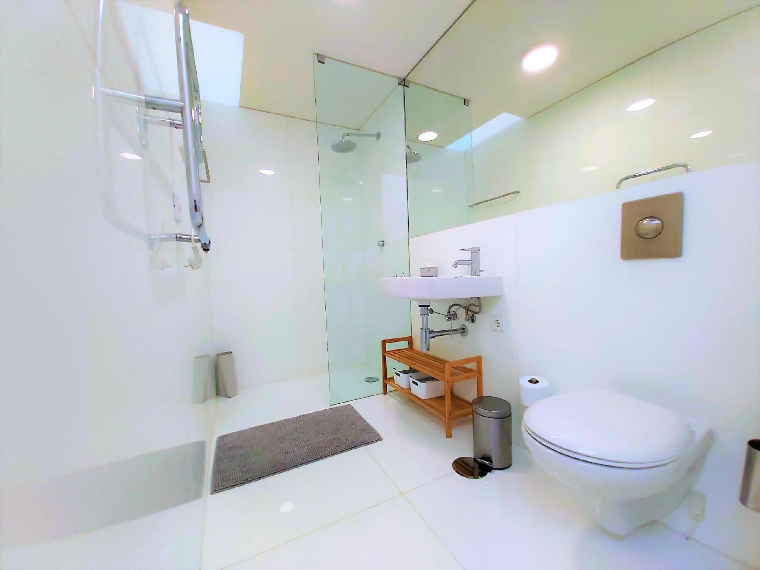 Bathroom in Architect Arts Elegant Villa BF