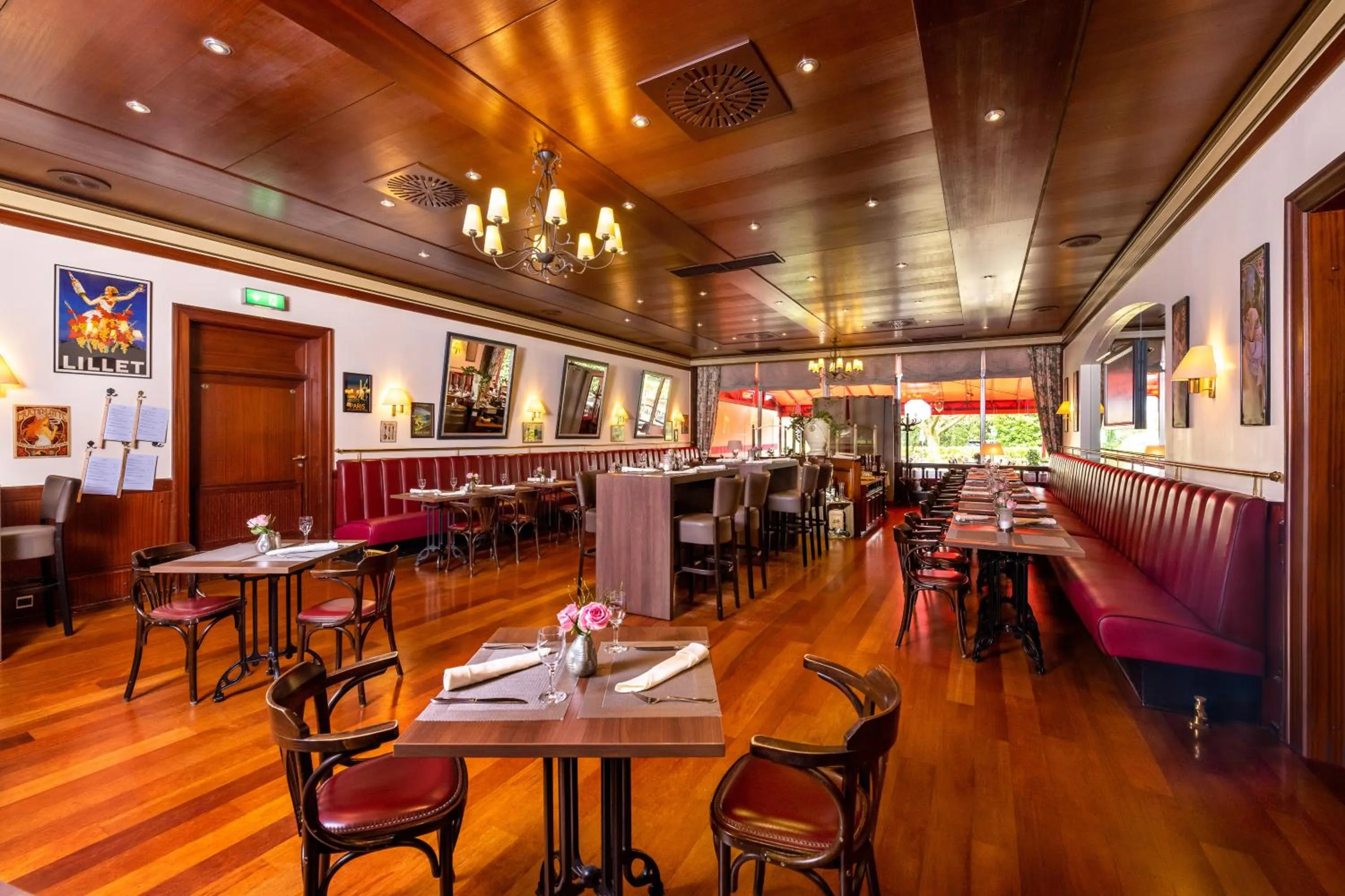 Restaurant/places to eat in Hotel Krefelder Hof