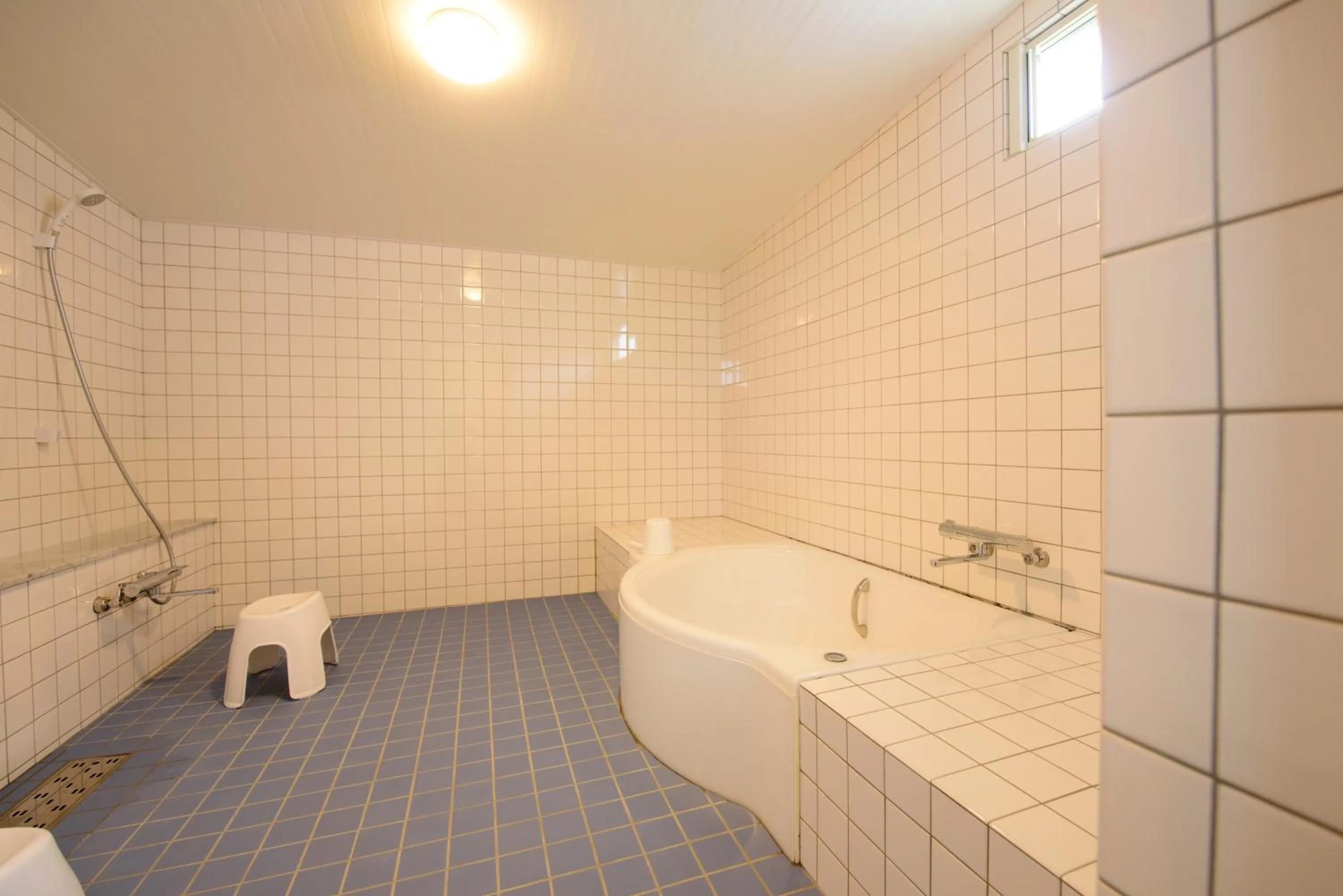 Hot Tub in Le.Blanche