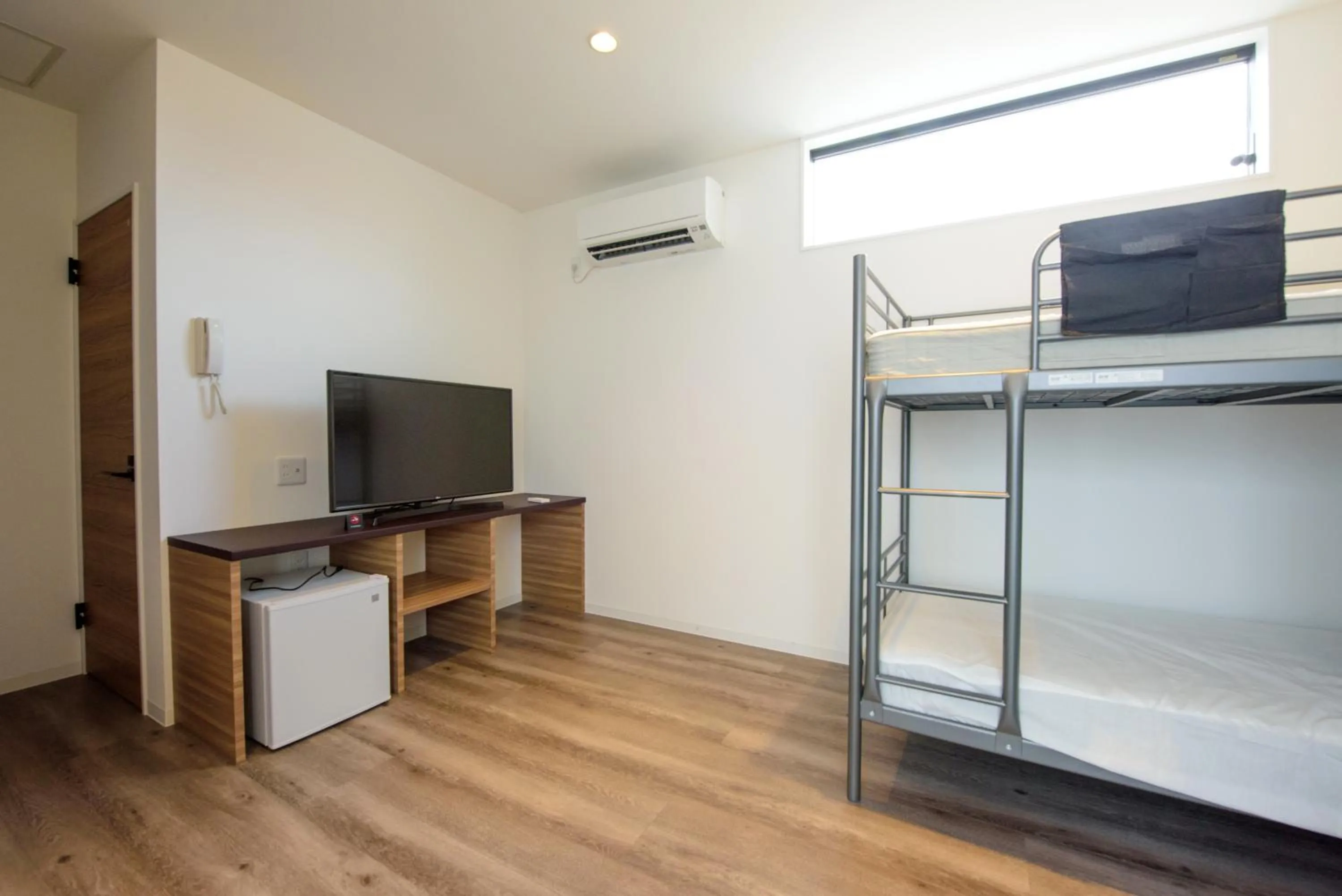 Photo of the whole room, Bed in Le.Blanche