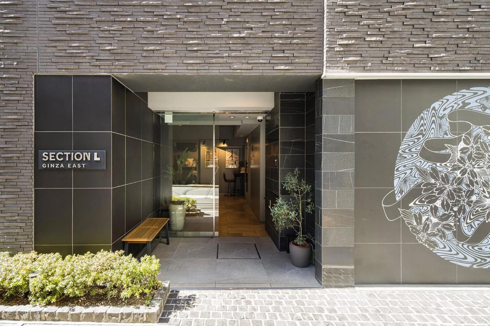 Facade/entrance in Section L Ginza East