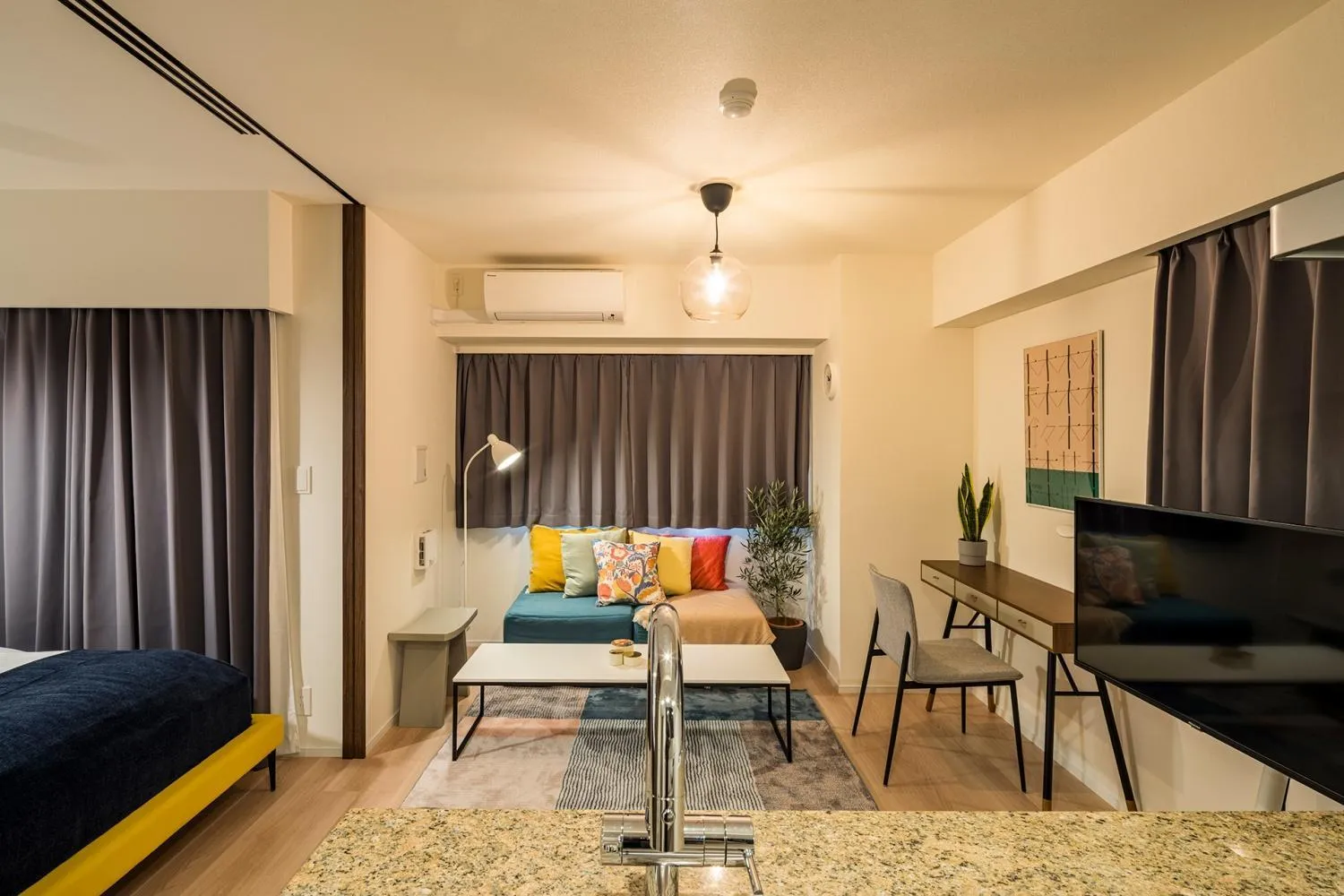 Living room, Bed in Section L Ginza East