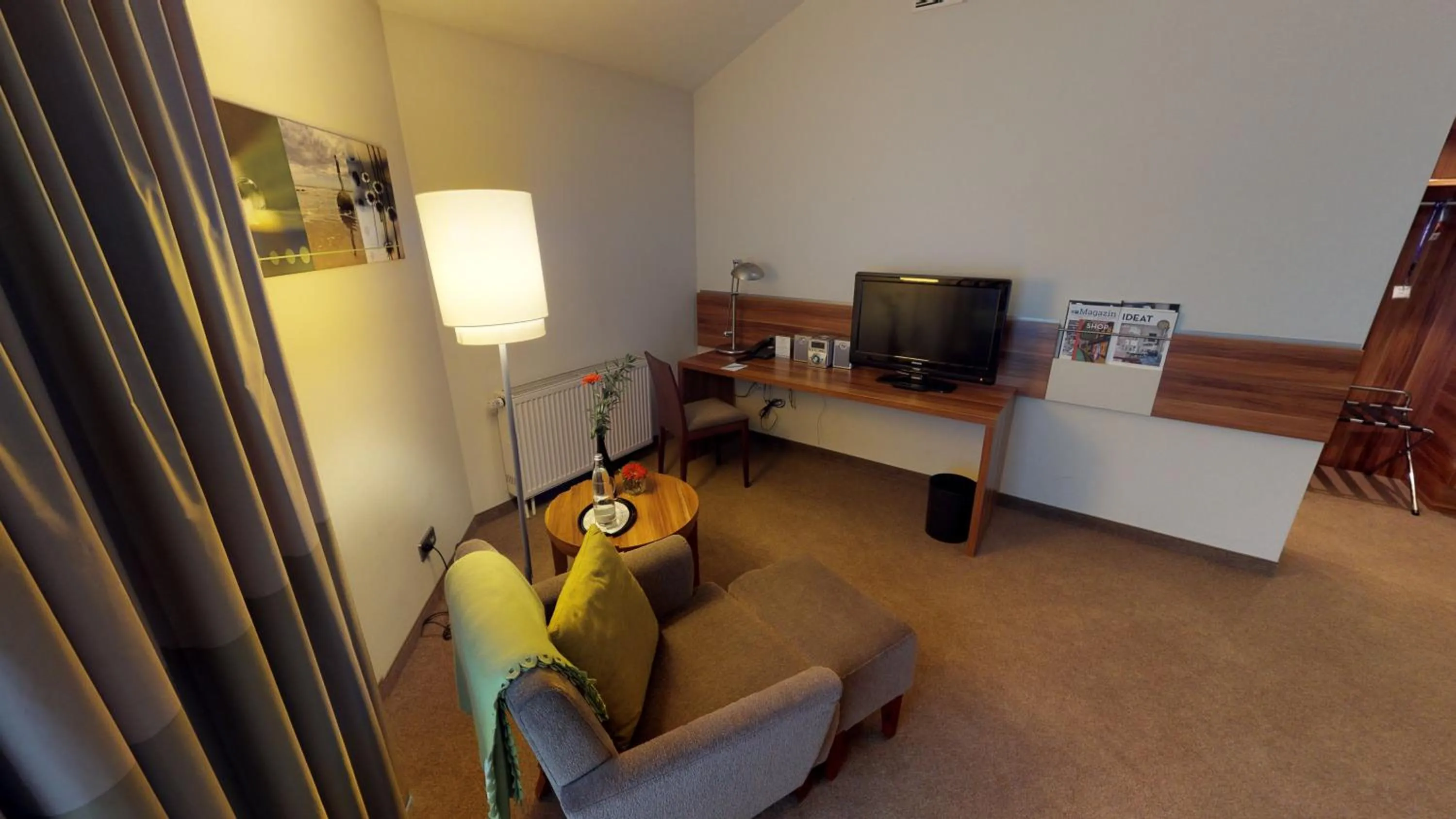 Living room in Mercure Tagungs- & Landhotel Krefeld