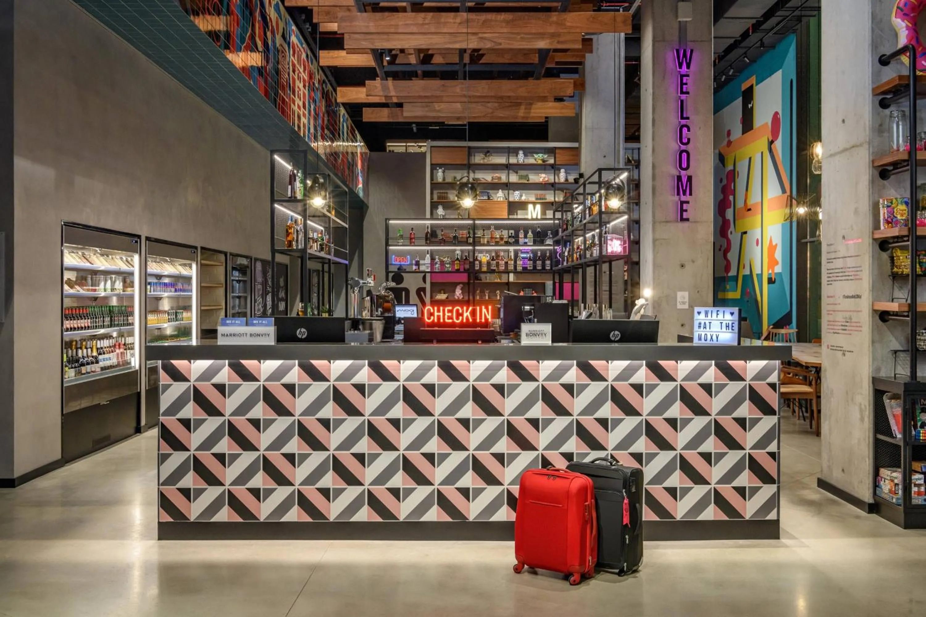 Lobby or reception in Moxy Lisboa Oriente
