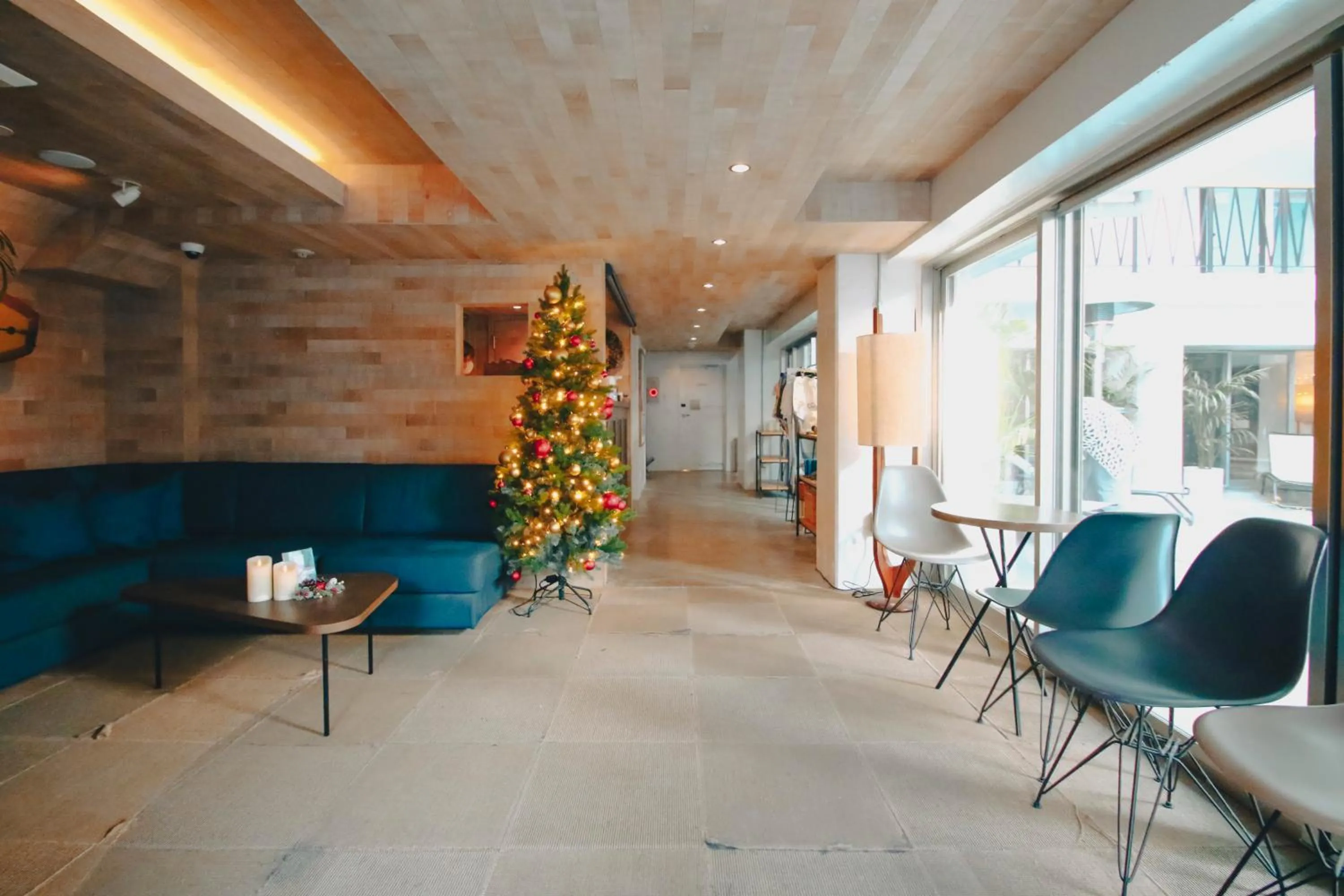 Lobby or reception in 8HOTEL Chigasaki