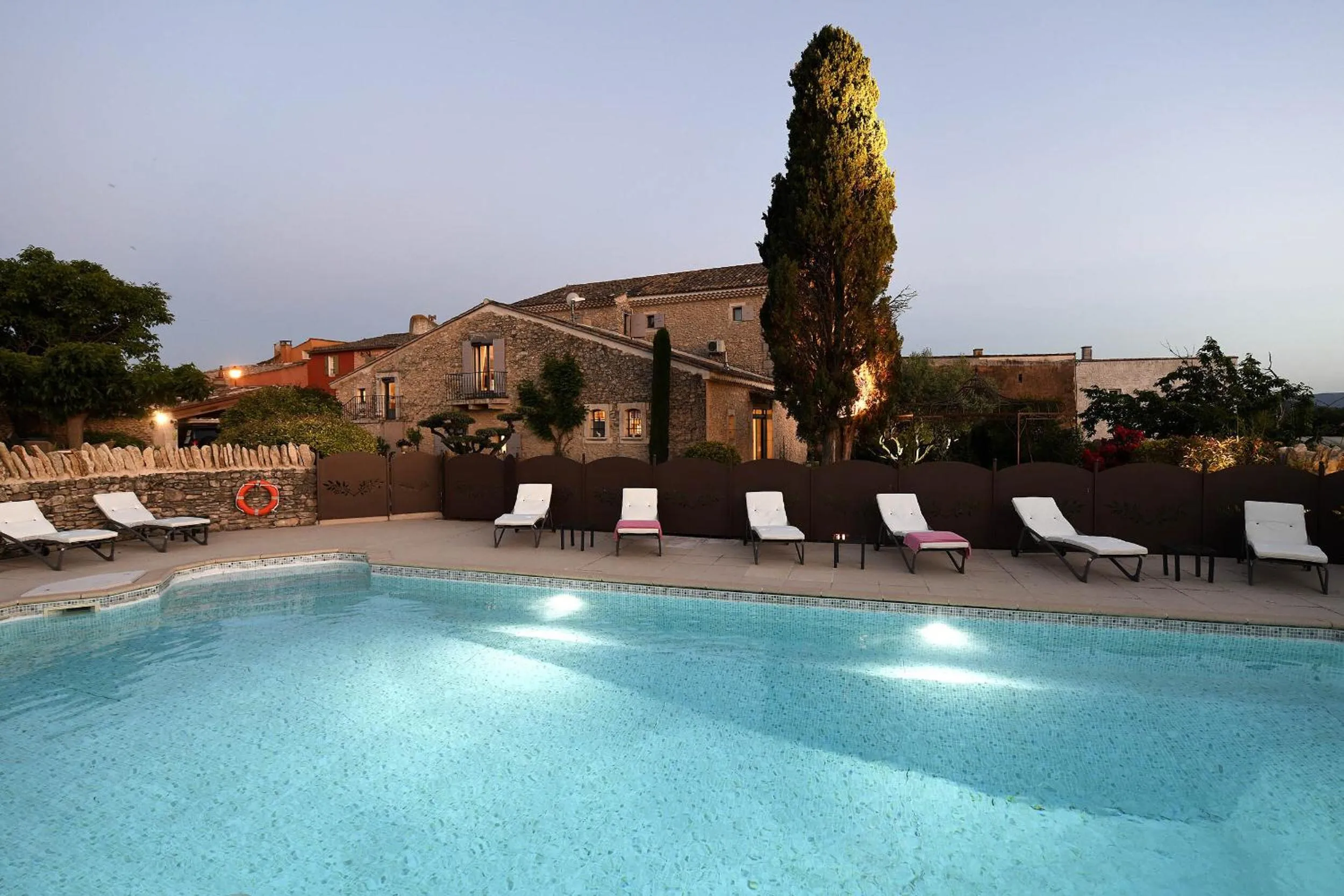 Pool view in Bastide des Demoiselles