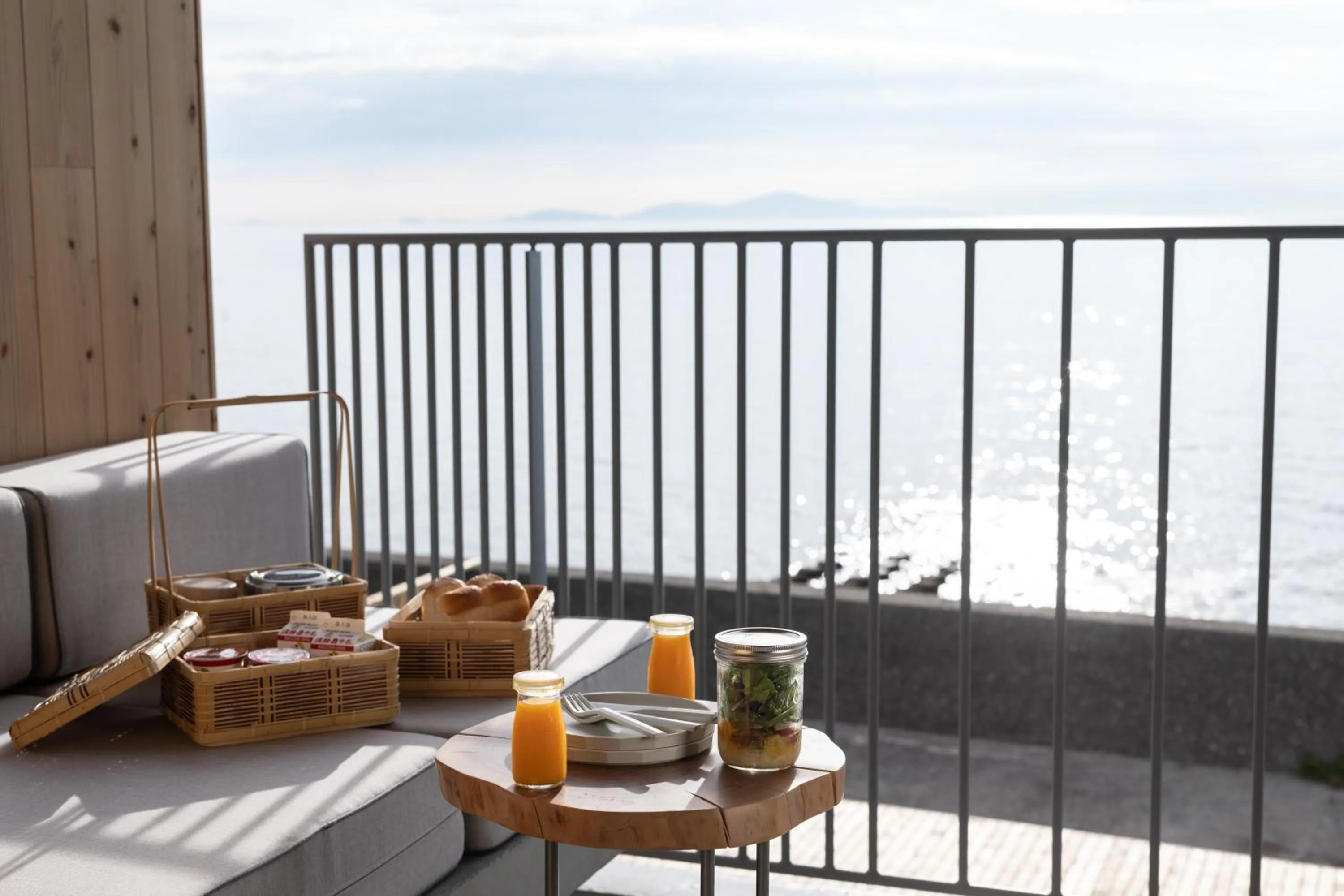 Day in KAMOME SLOW HOTEL