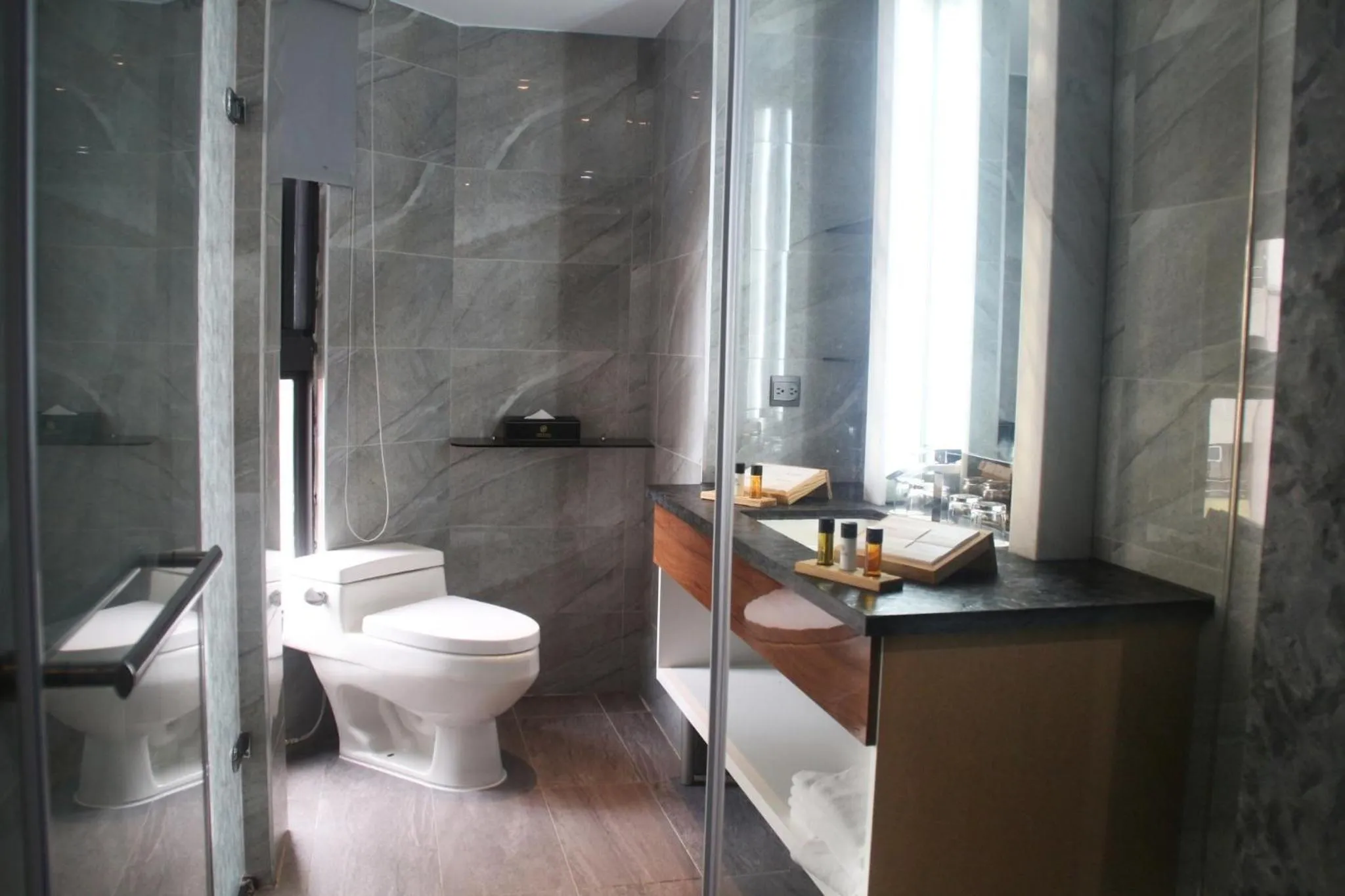 Toilet in Gamalan Spring Hotel