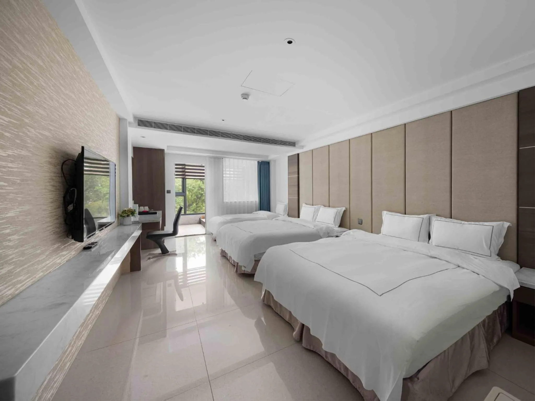 Photo of the whole room, Bed in Gamalan Spring Hotel
