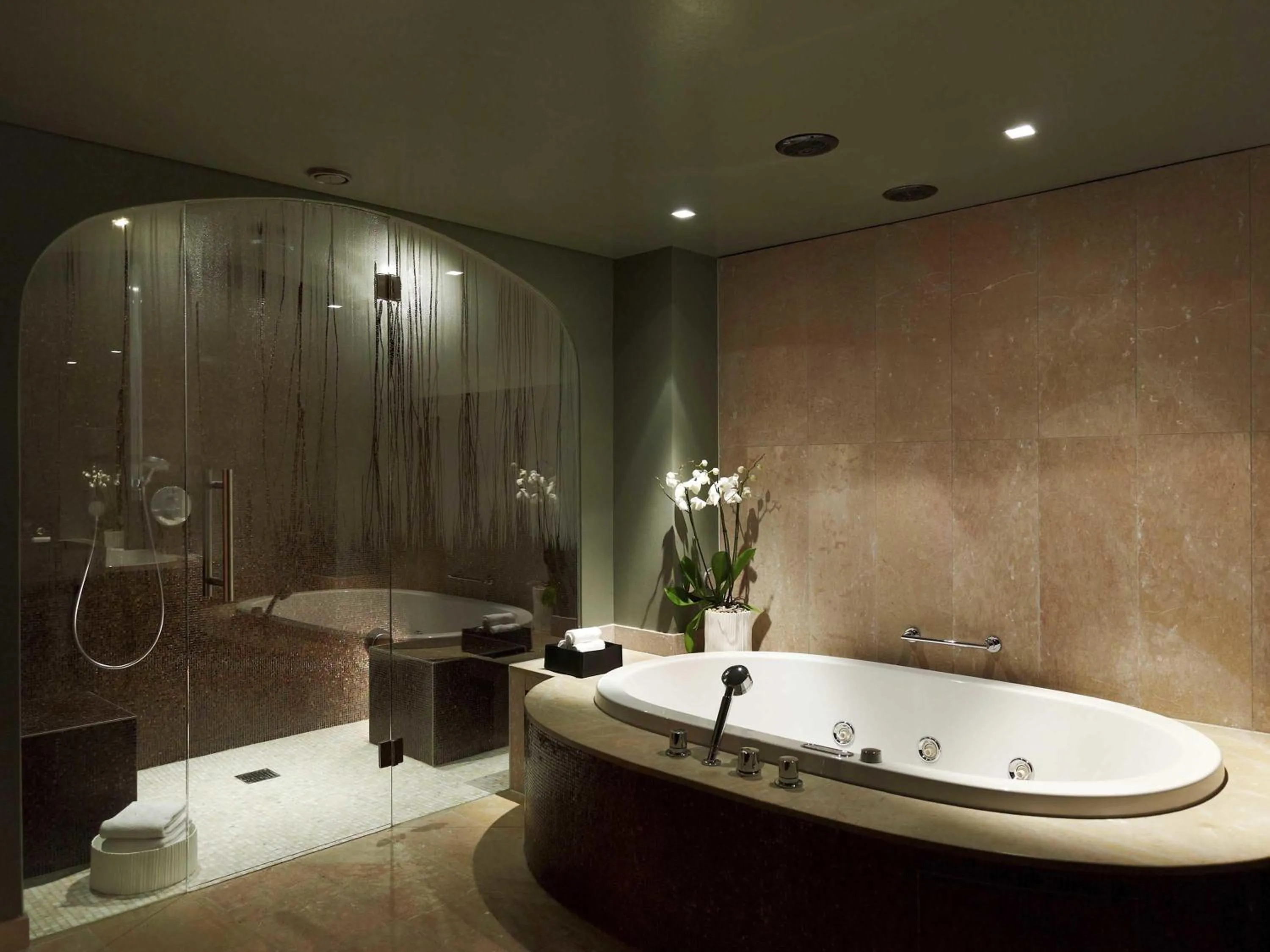 Bedroom in Sofitel Munich Bayerpost