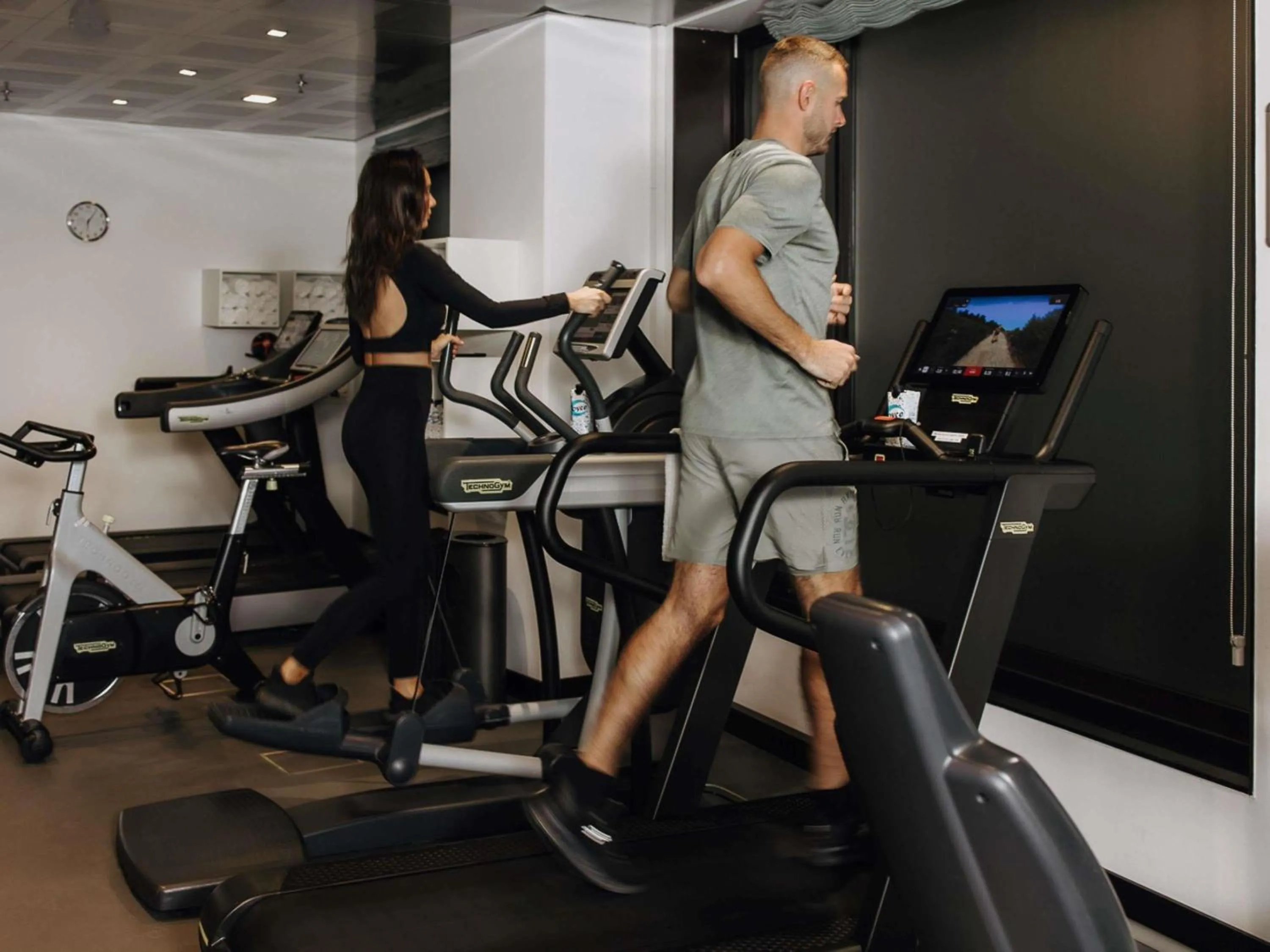 Fitness centre/facilities in Sofitel Munich Bayerpost