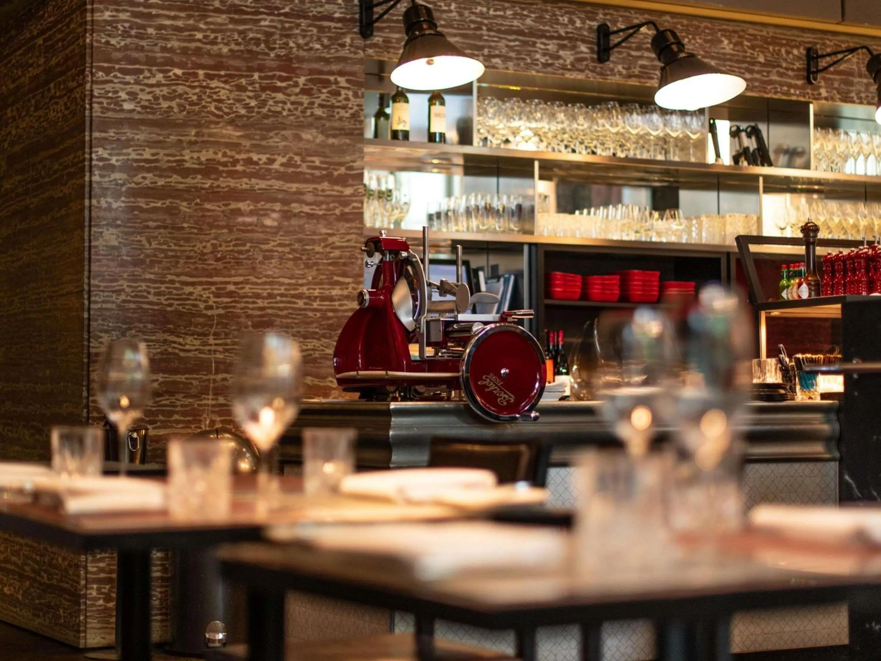 Restaurant/places to eat in Sofitel Munich Bayerpost