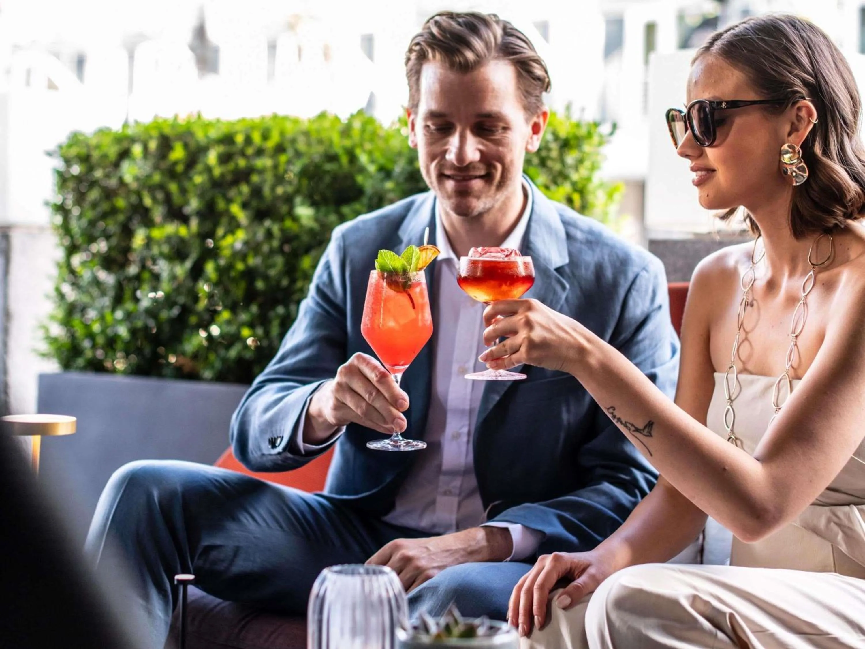 Lounge or bar in Sofitel Munich Bayerpost