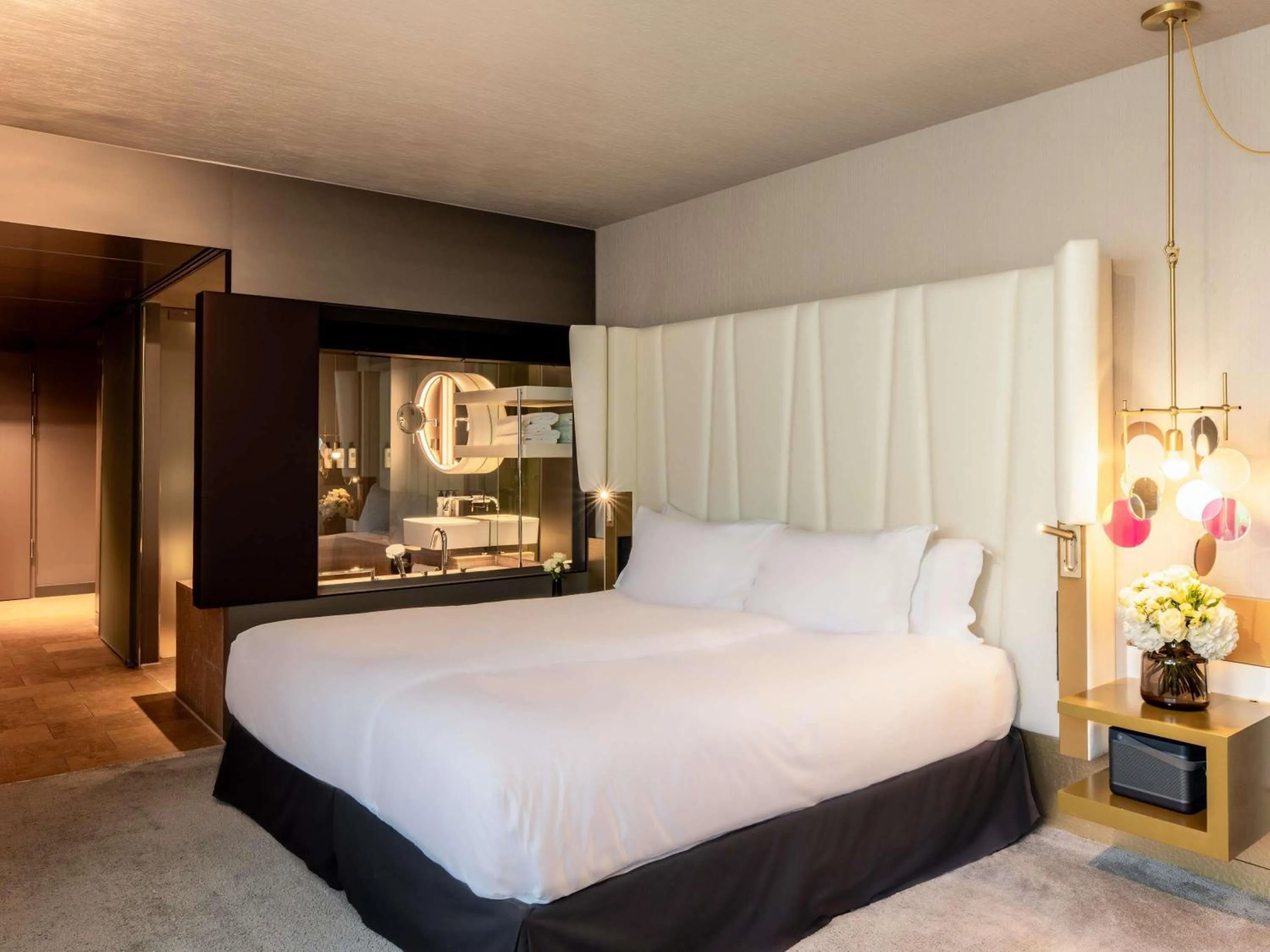 Bedroom, Bed in Sofitel Munich Bayerpost