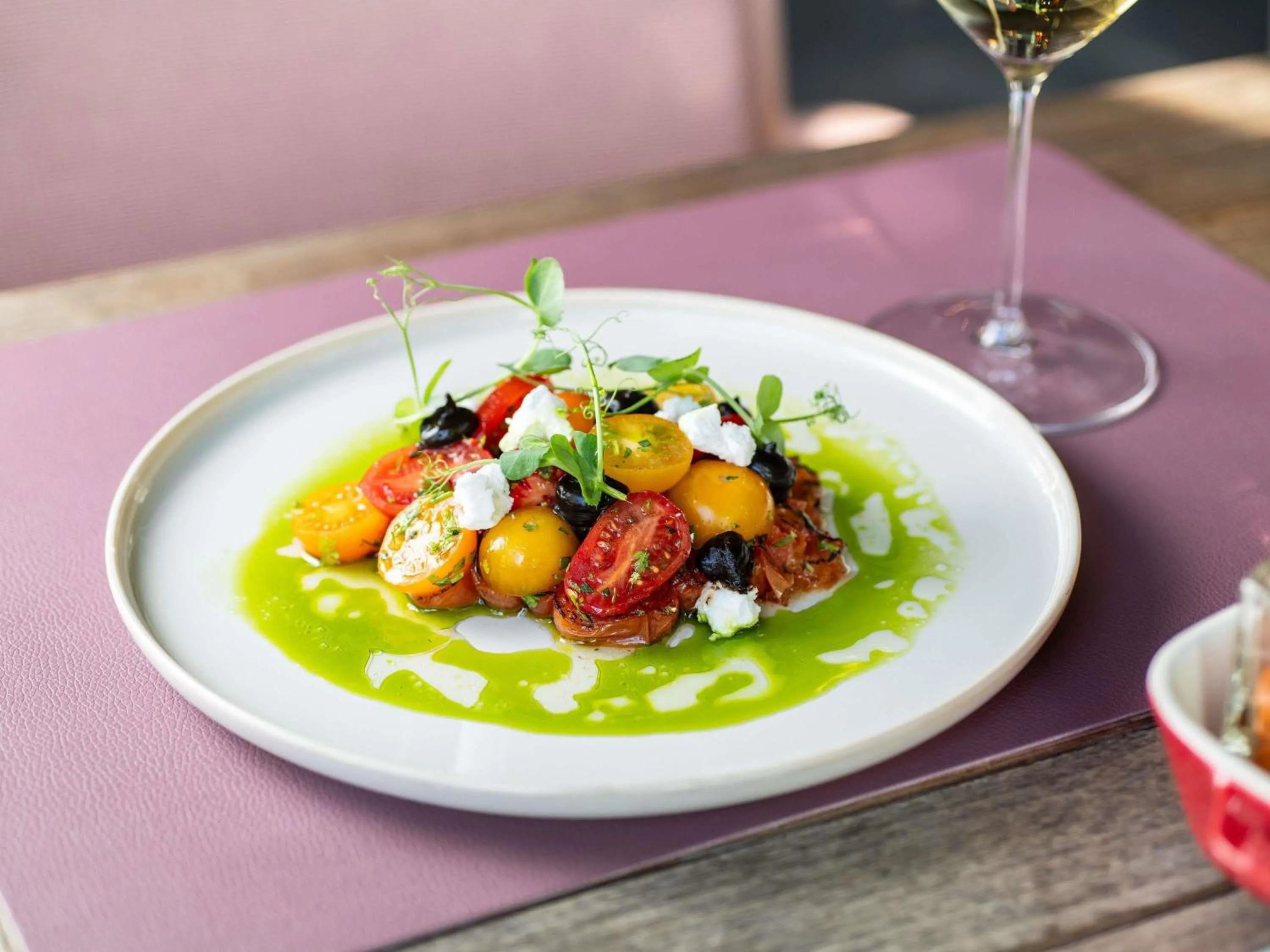 Restaurant/places to eat in Sofitel Munich Bayerpost