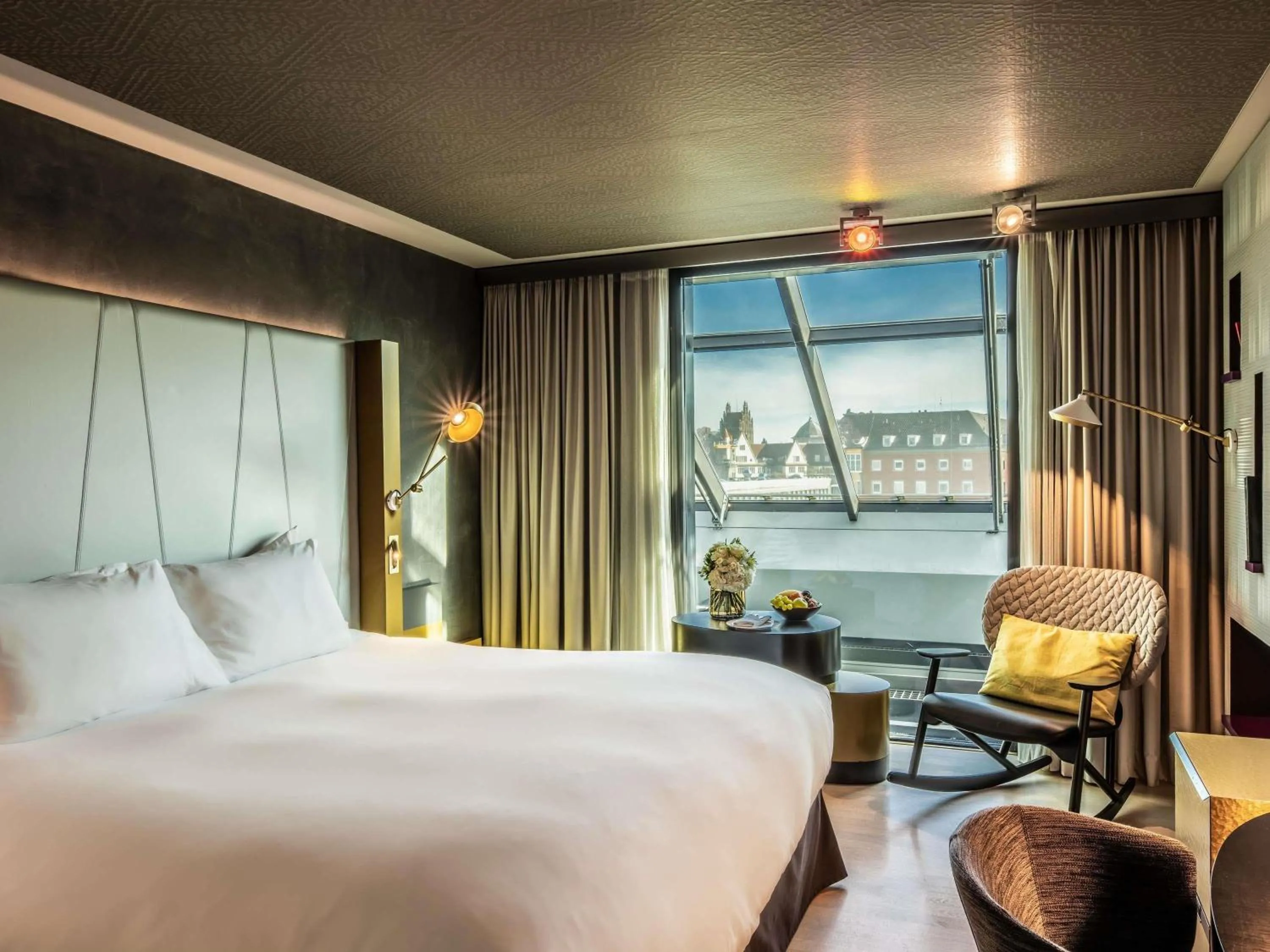 Bedroom, Bed in Sofitel Munich Bayerpost