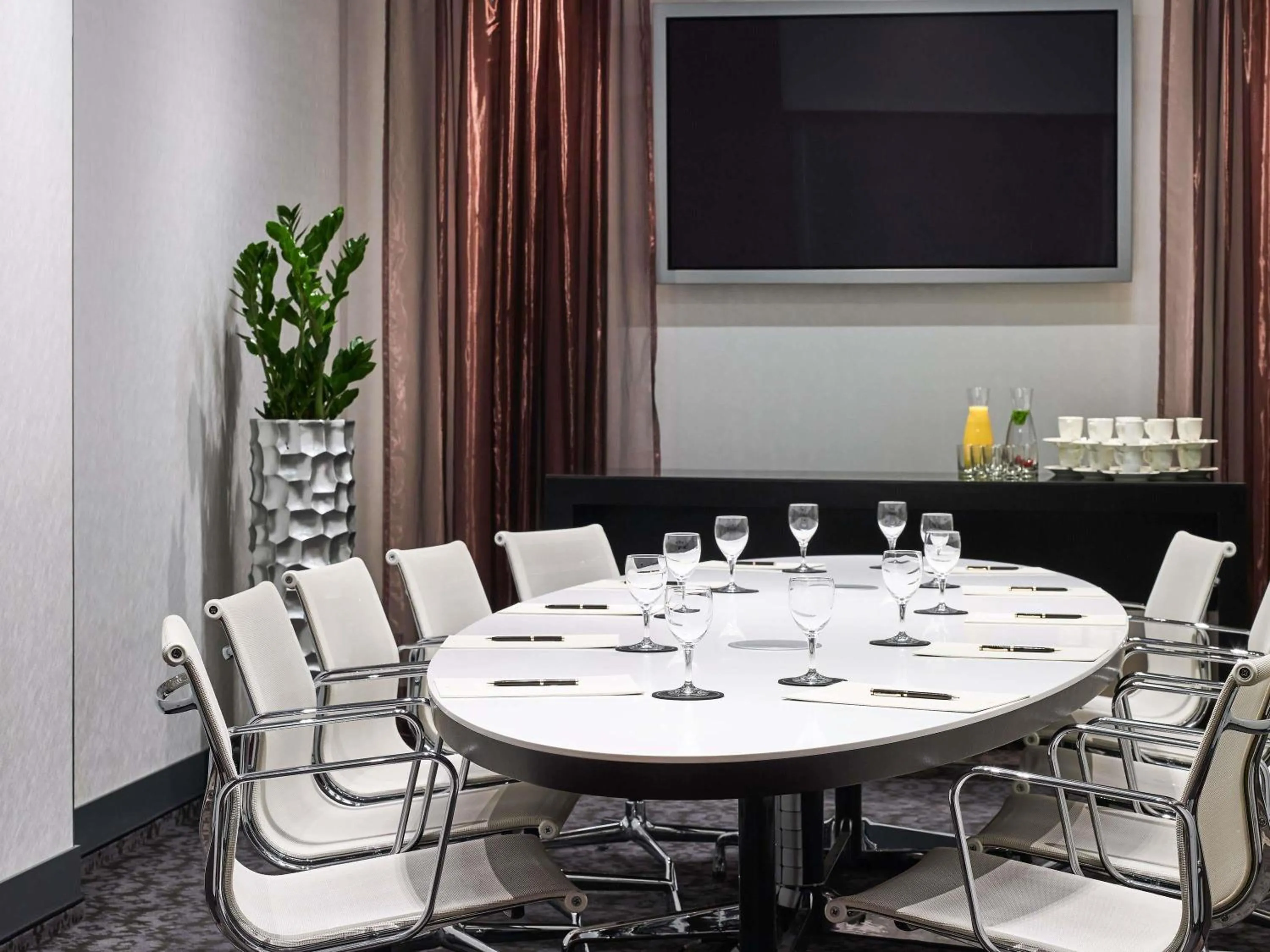 Meeting/conference room in Sofitel Munich Bayerpost
