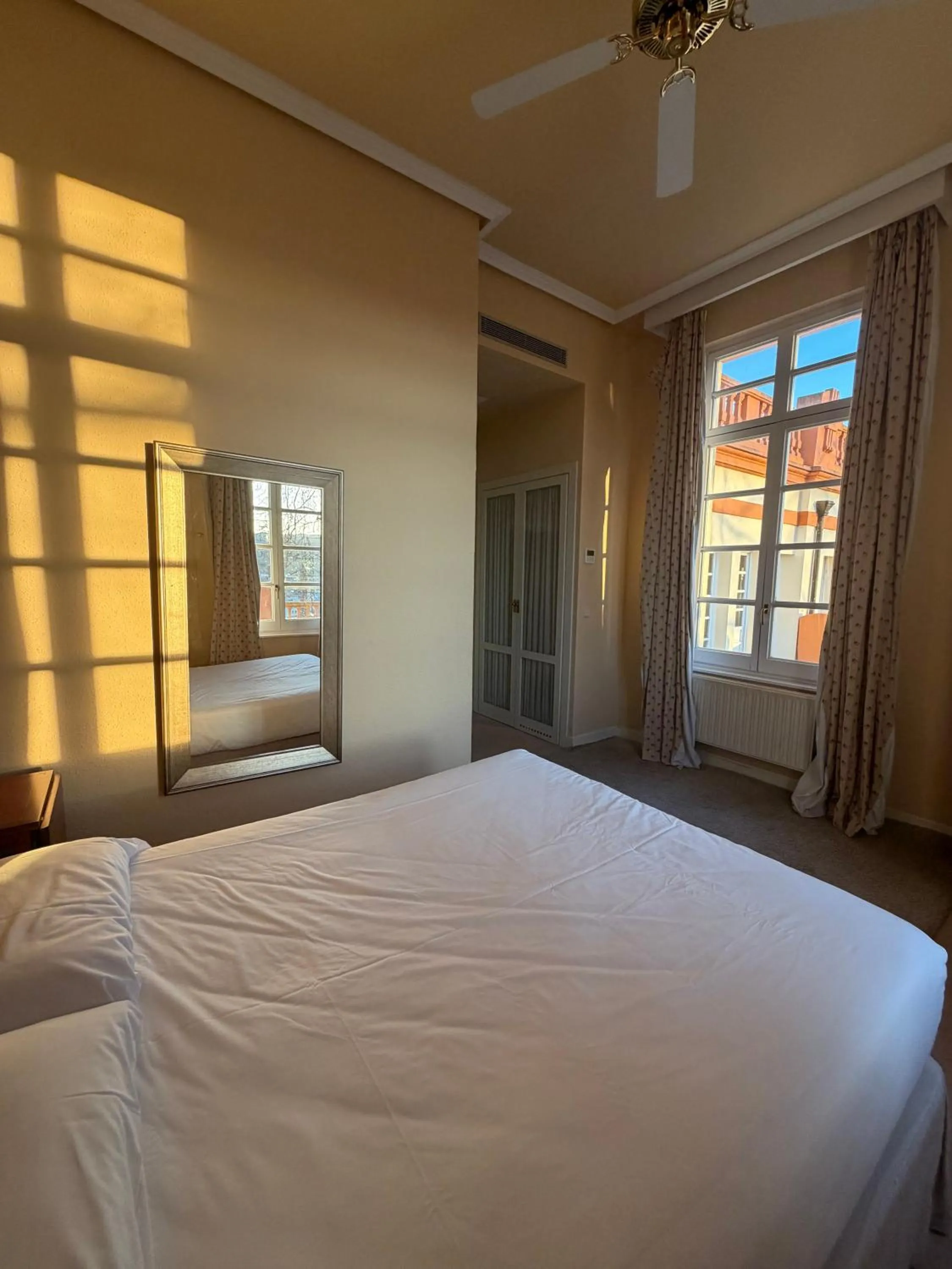 Bed in Hotel Palacio de las Nieves