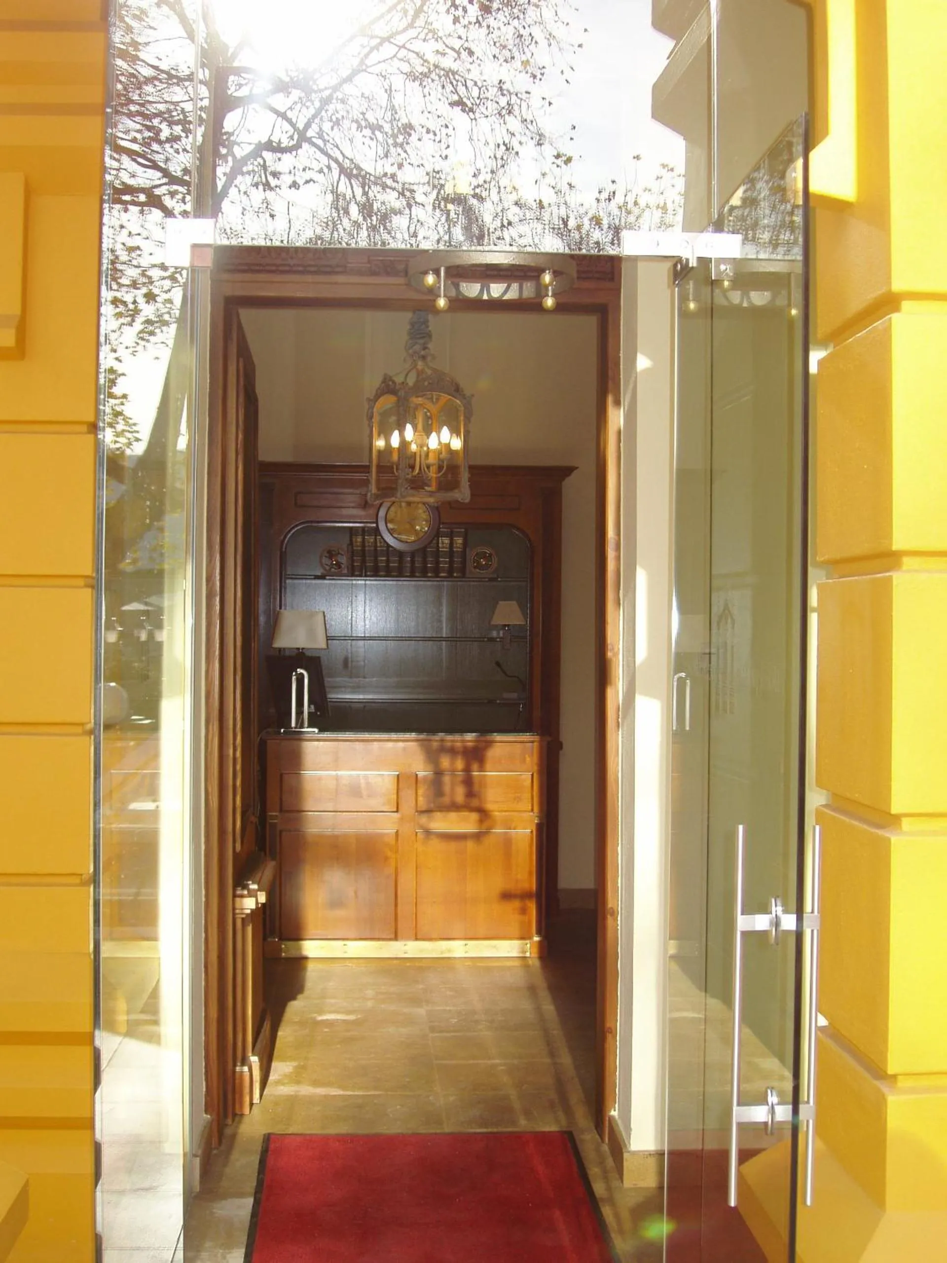 Facade/entrance in Hotel Arcea Palacio de las Nieves