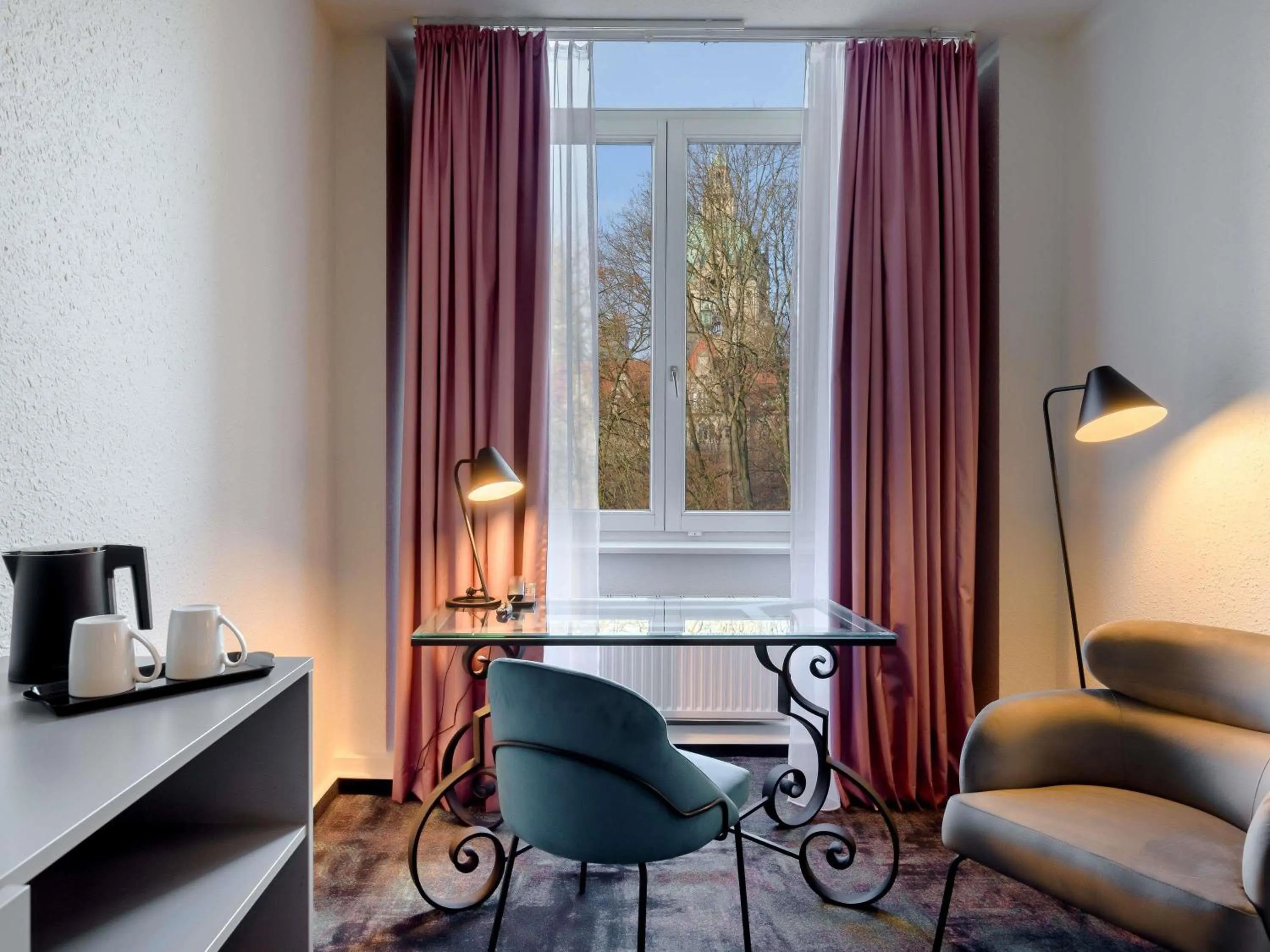 Bedroom in Mercure Hotel Hannover City