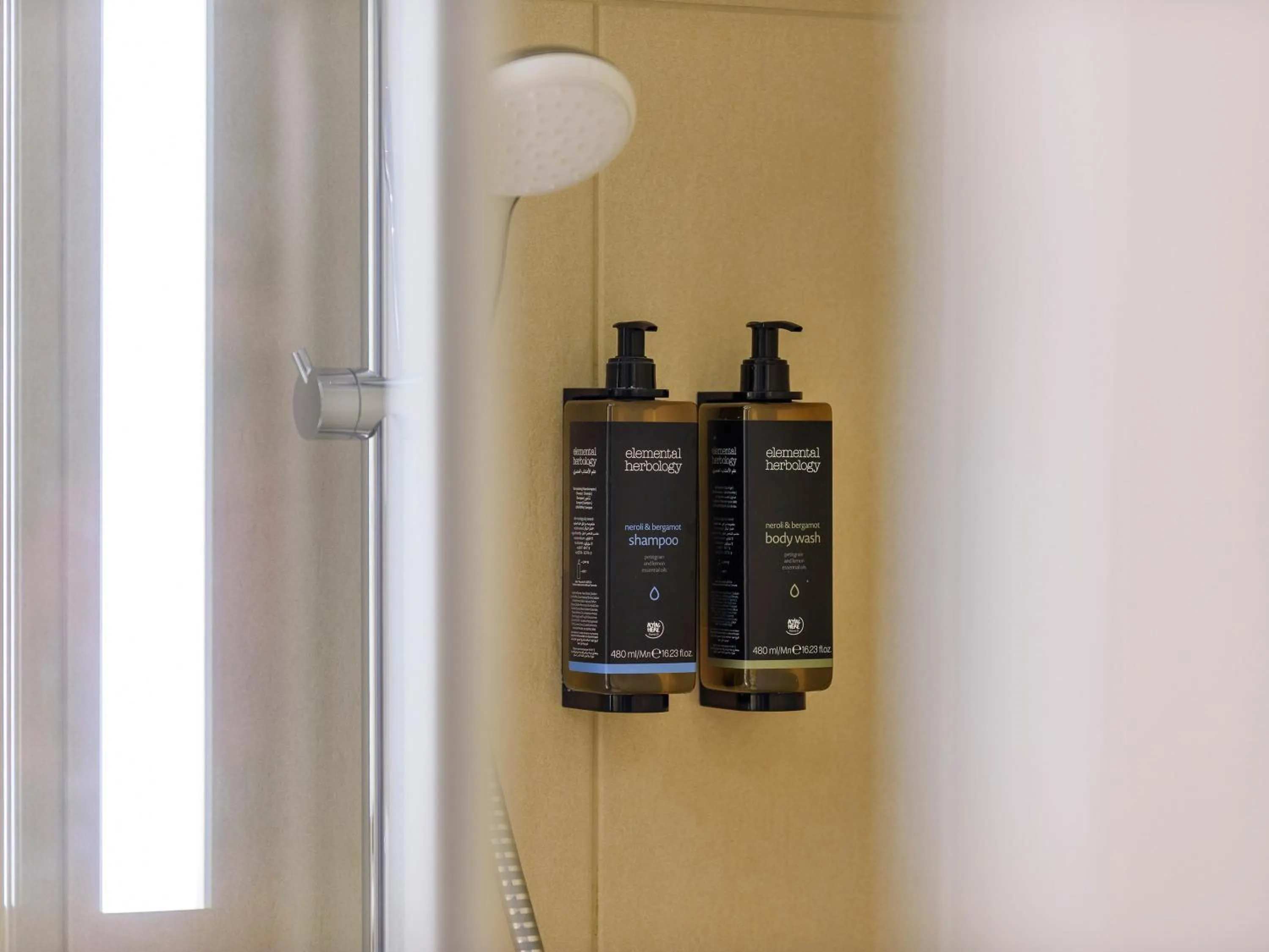 Bathroom in Mercure Hotel Hannover City