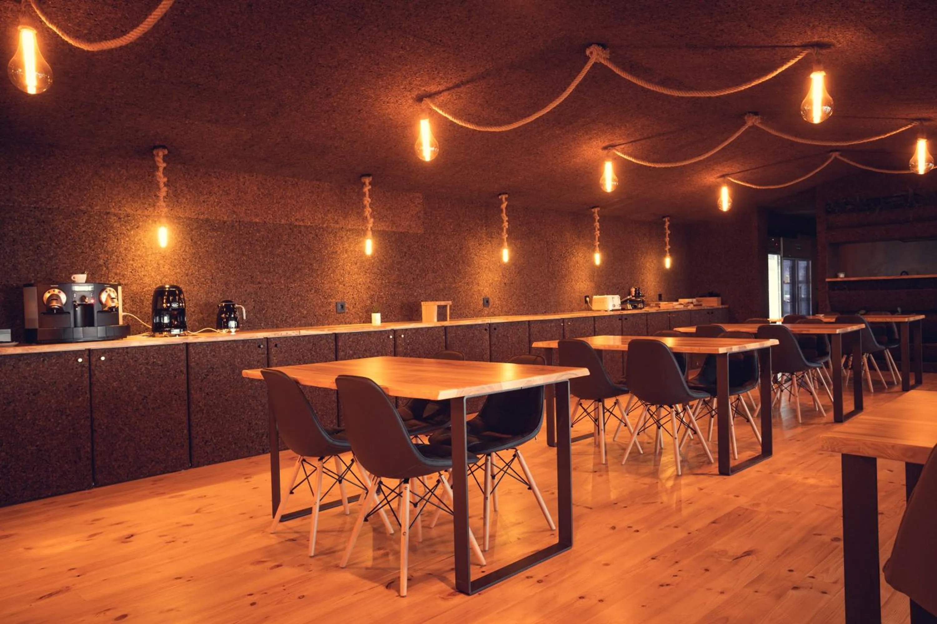 Restaurant/places to eat in Charm Nature