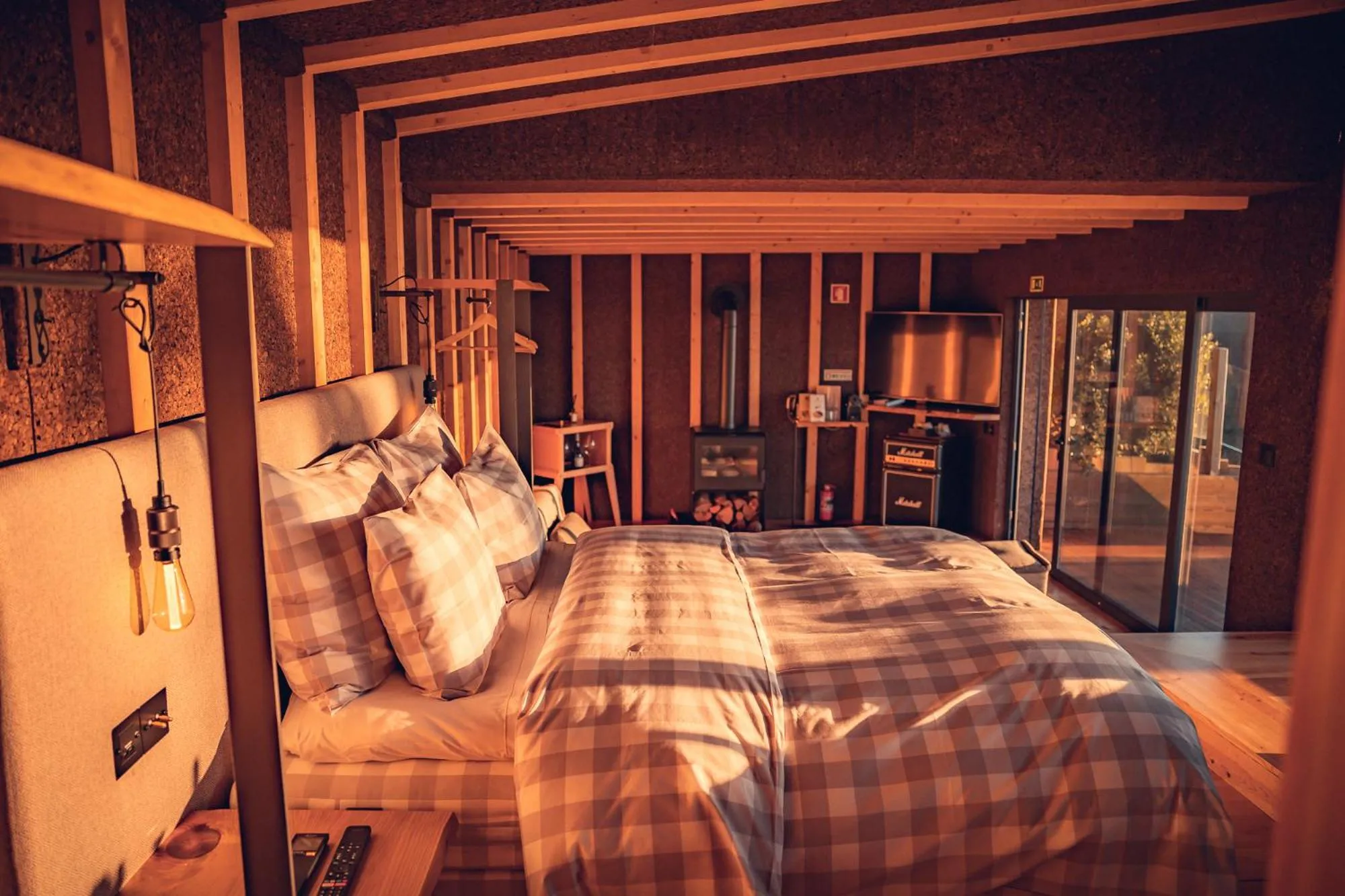 Photo of the whole room, Bed in Charm Nature