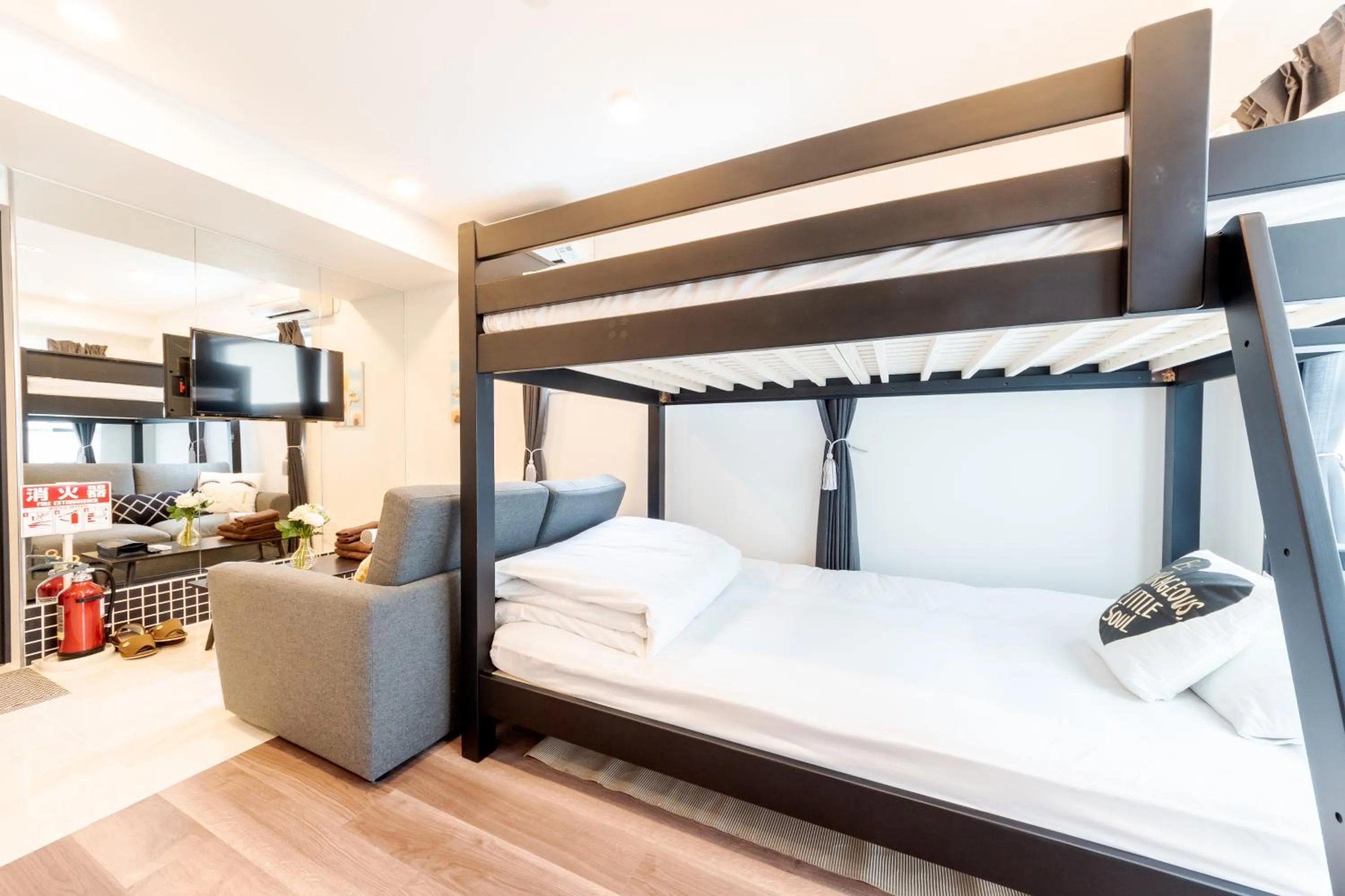 Bedroom, Bed in Space F Yoyogi