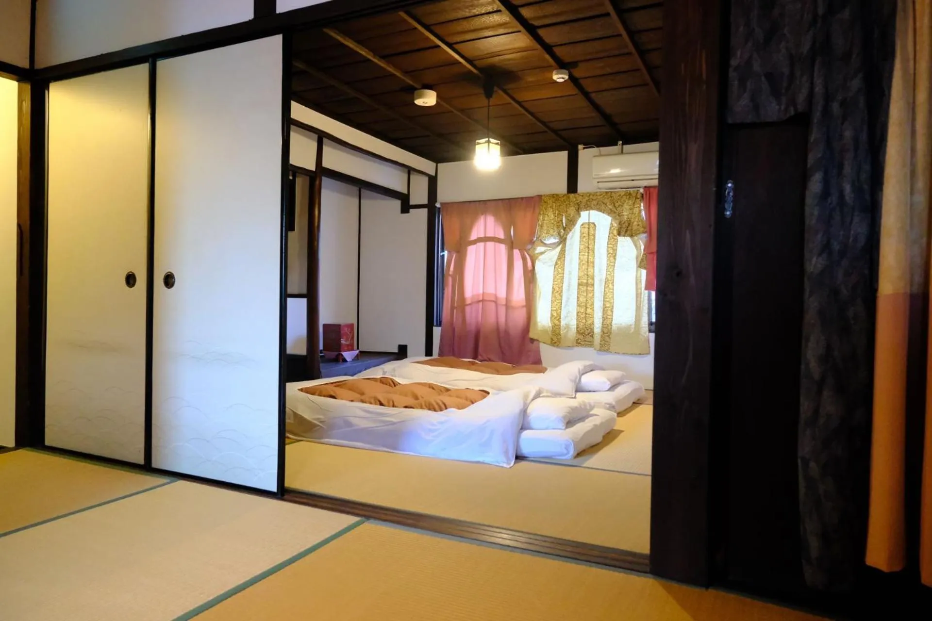 Bed in Sanjyomisasagi Umenotoan