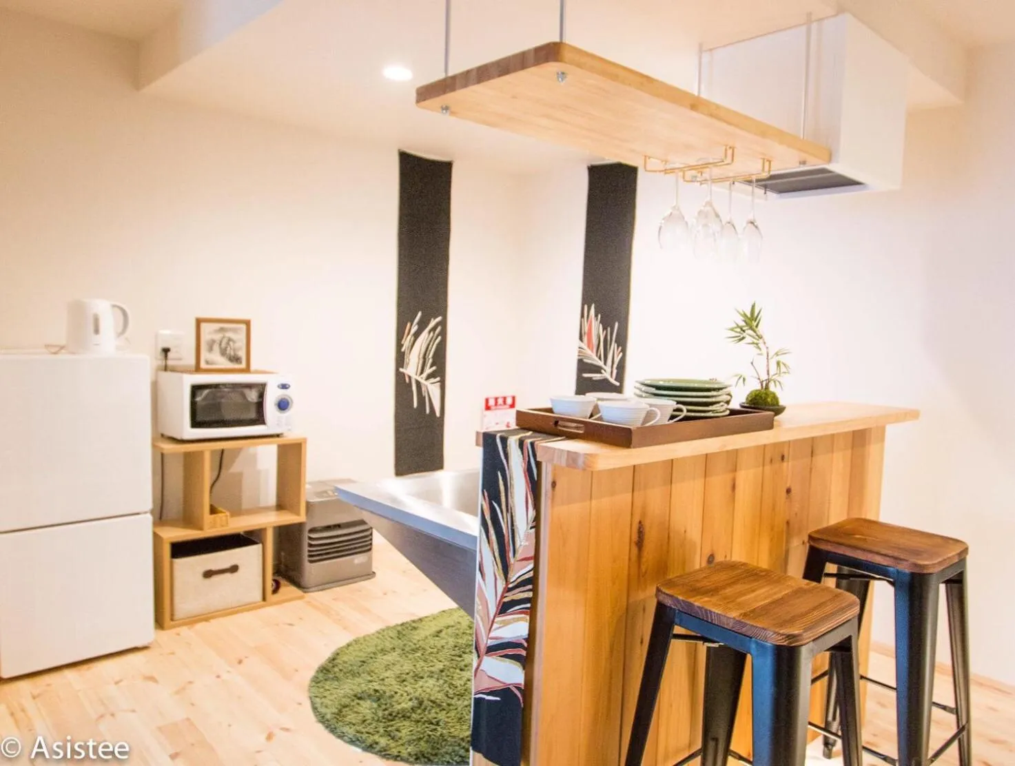 Communal kitchen in Sanjyomisasagi Umenotoan