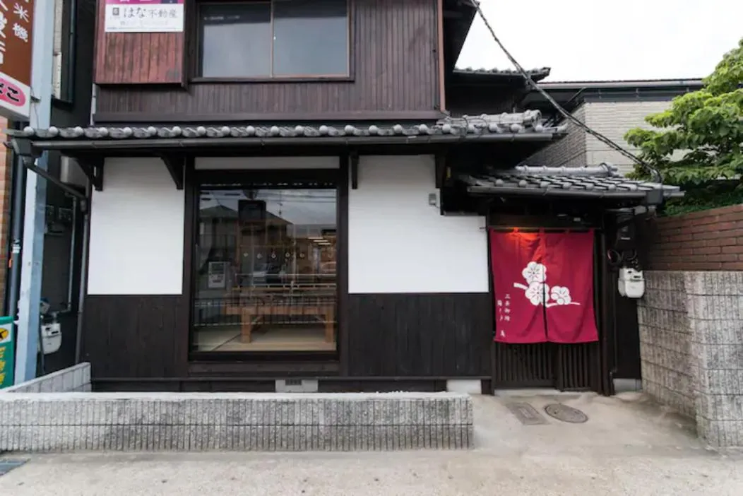 Property building in Sanjyomisasagi Umenotoan