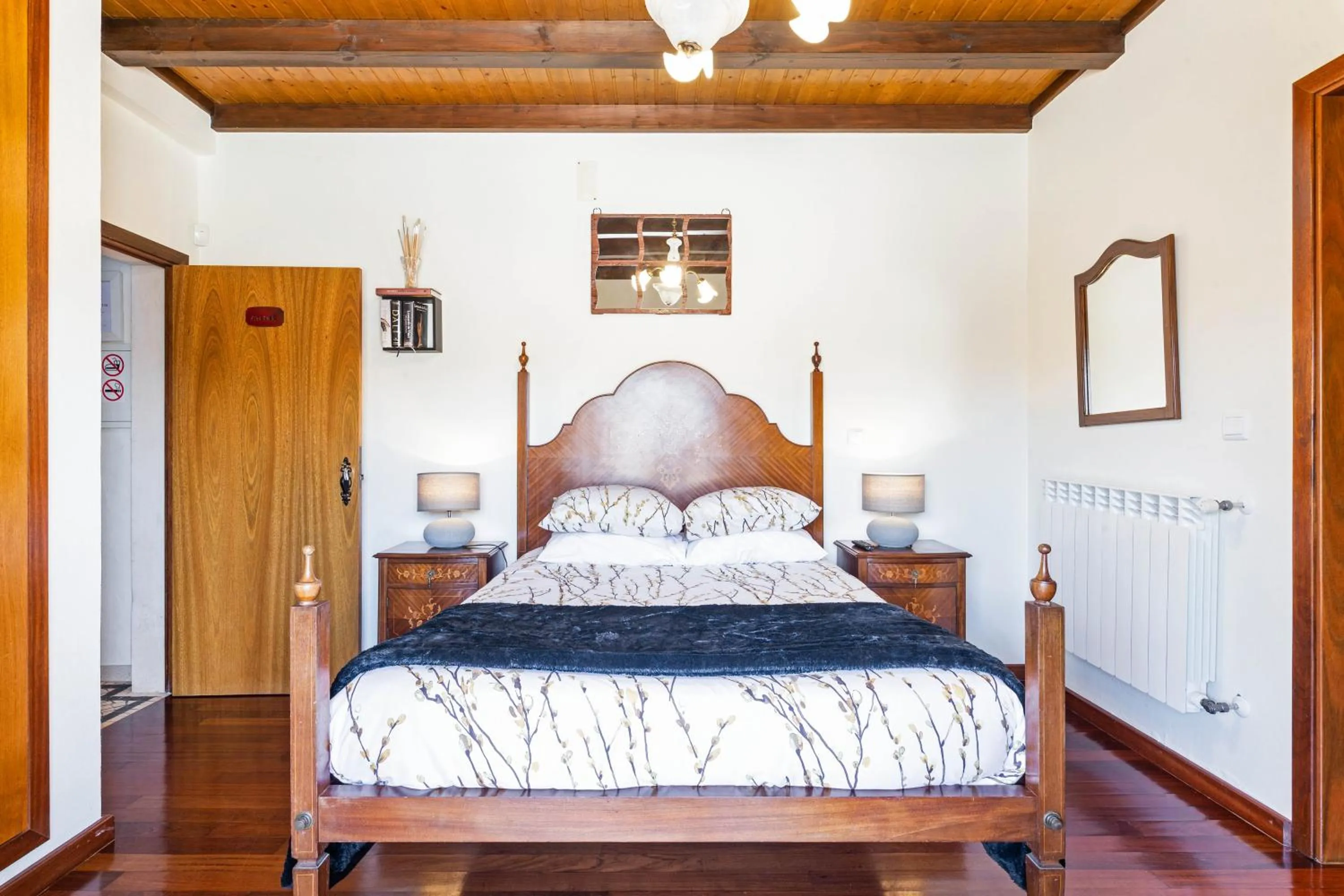 Bedroom, Bed in Refúgio das Artes Guesthouse