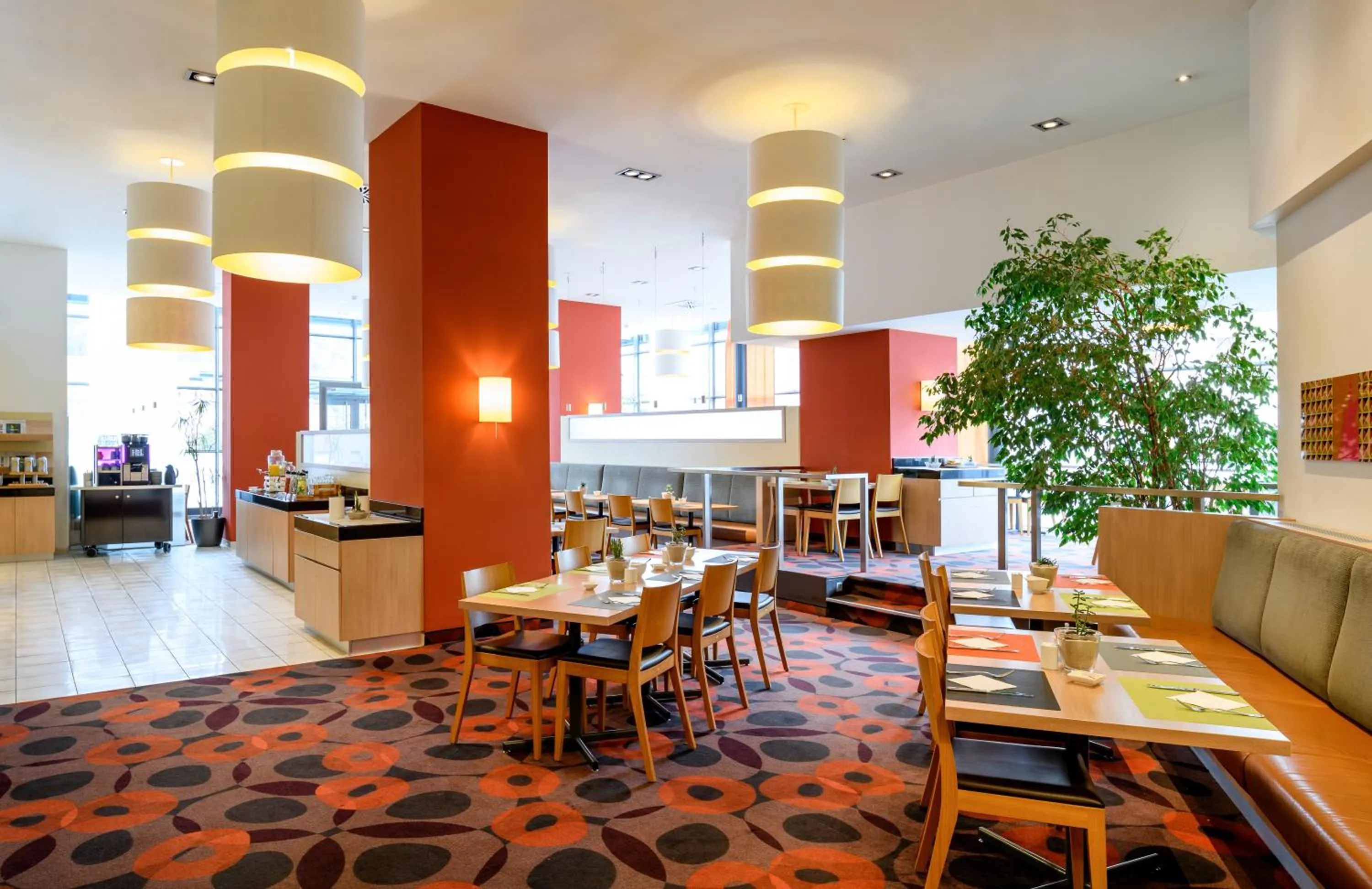 Restaurant/places to eat in Mercure Hotel Freiburg am Münster