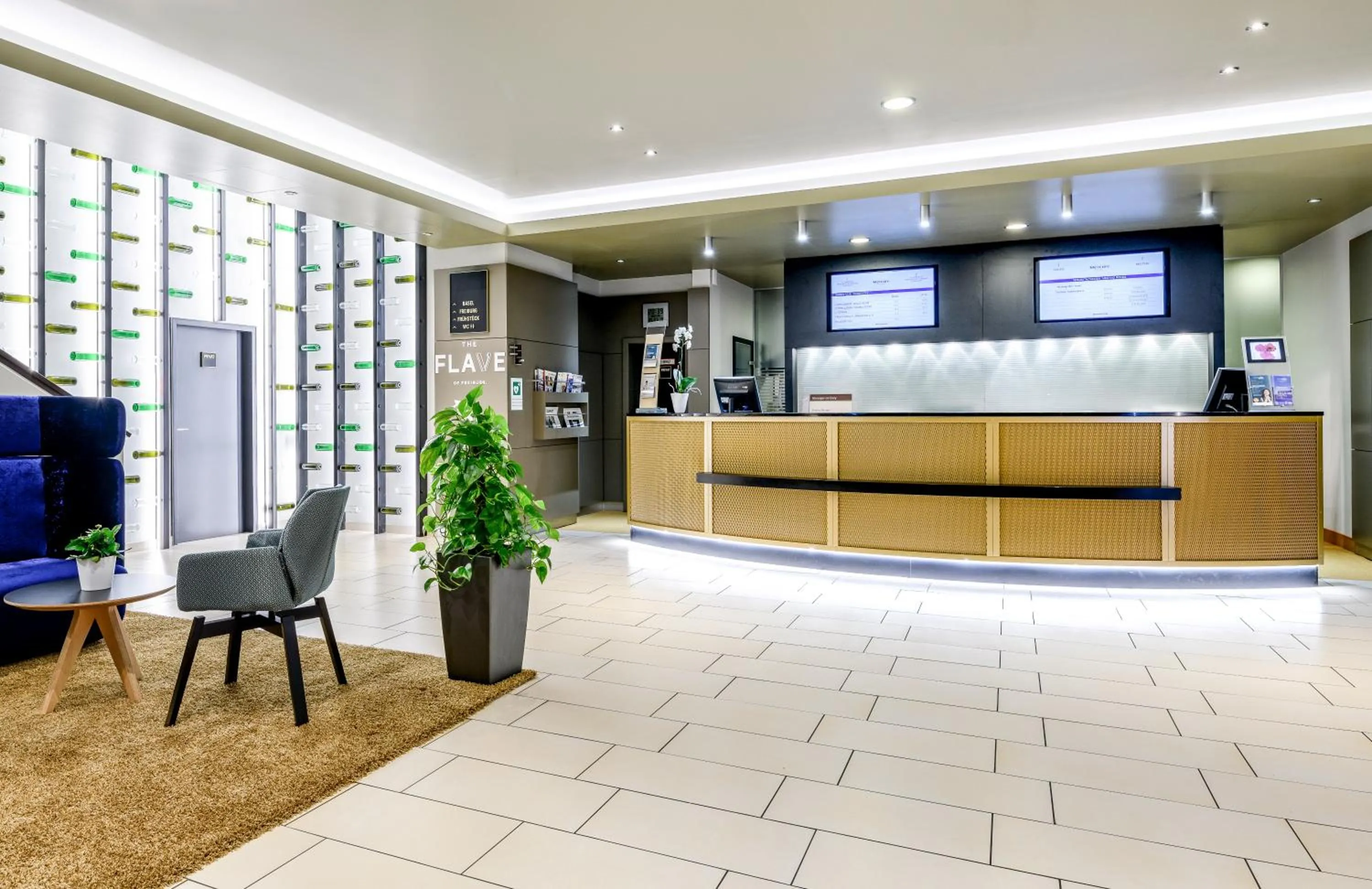Lobby or reception in Mercure Hotel Freiburg am Münster