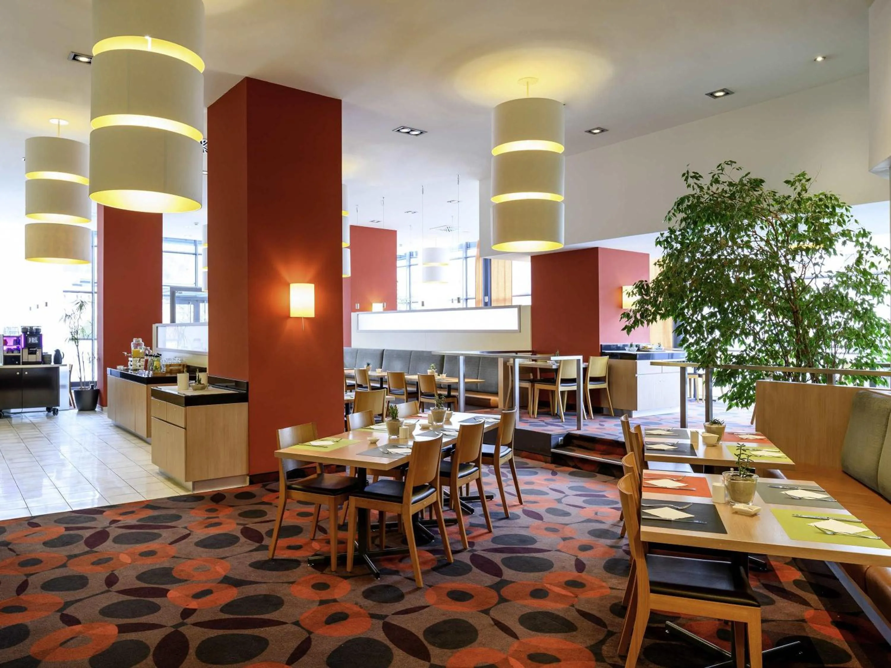 Breakfast in Mercure Hotel Freiburg am Münster