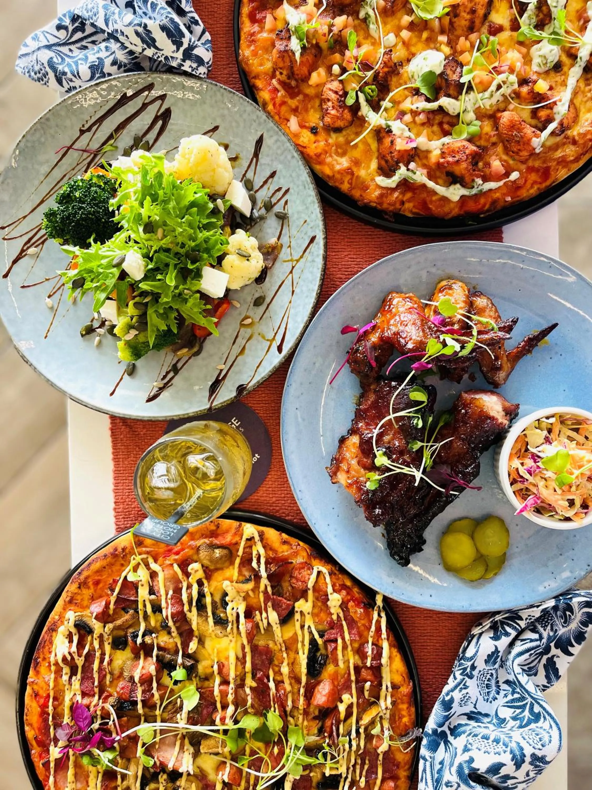 Restaurant/places to eat in Town Lodge Umhlanga