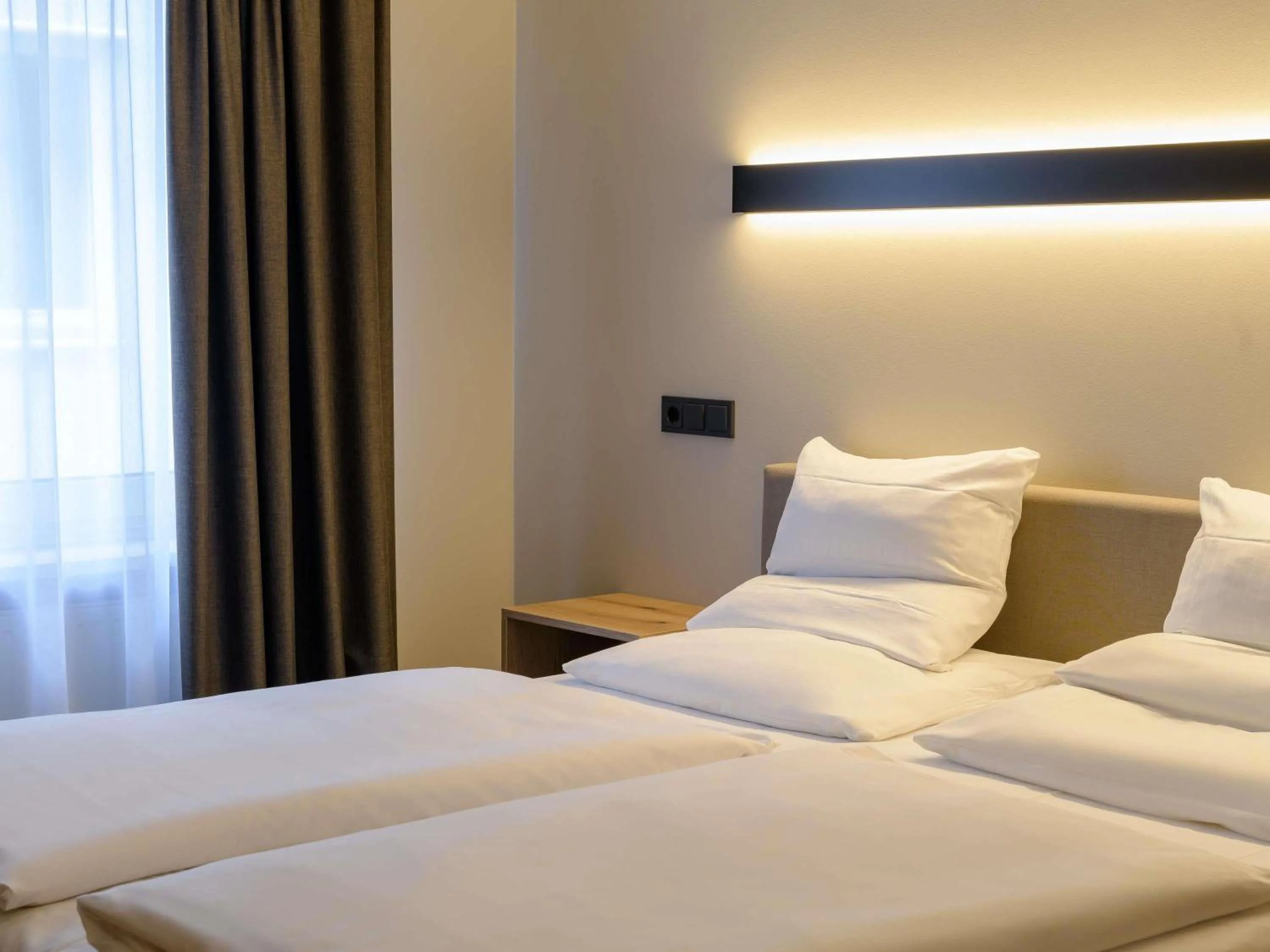 Bedroom, Bed in Mercure Hotel München Altstadt