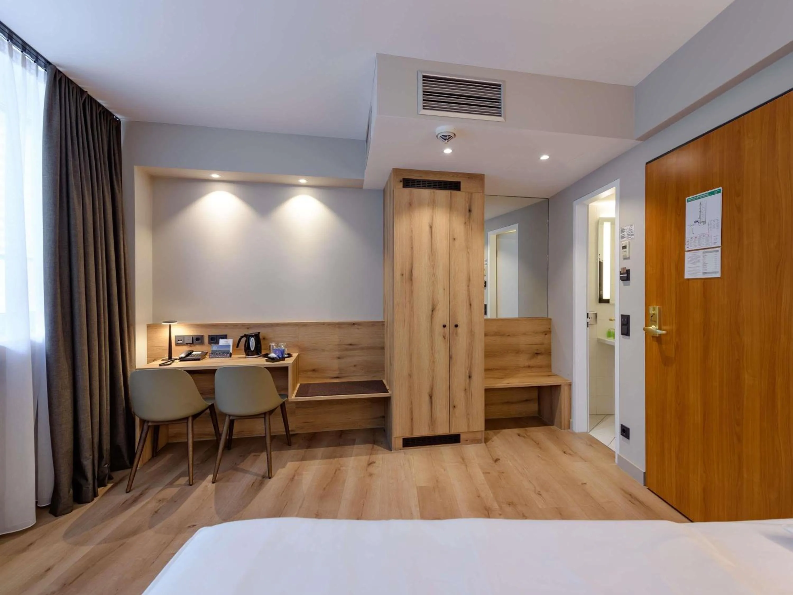 Bedroom, Bed in Mercure Hotel München Altstadt