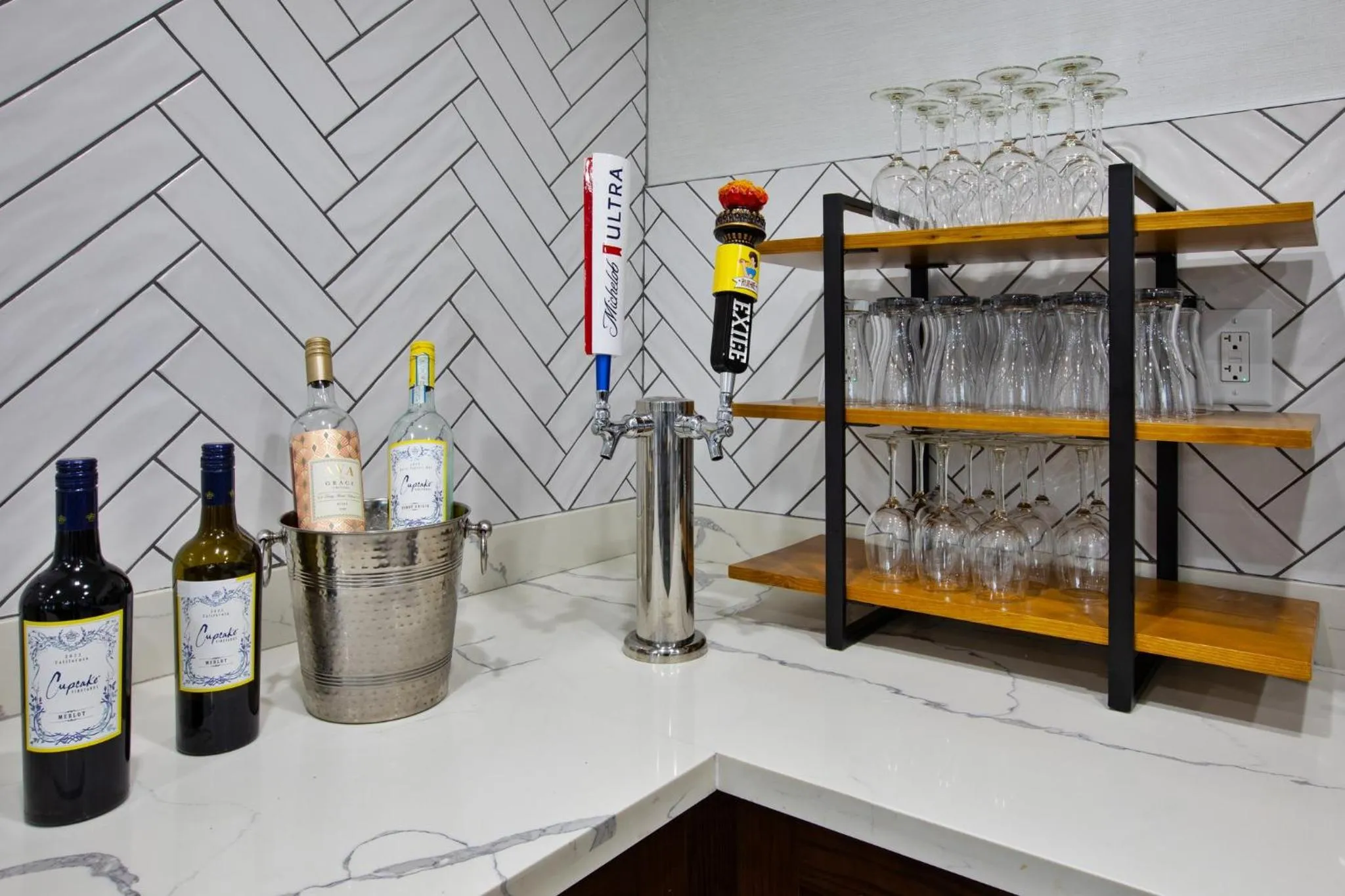 Photo of the whole room in Staybridge Suites - Ames by IHG