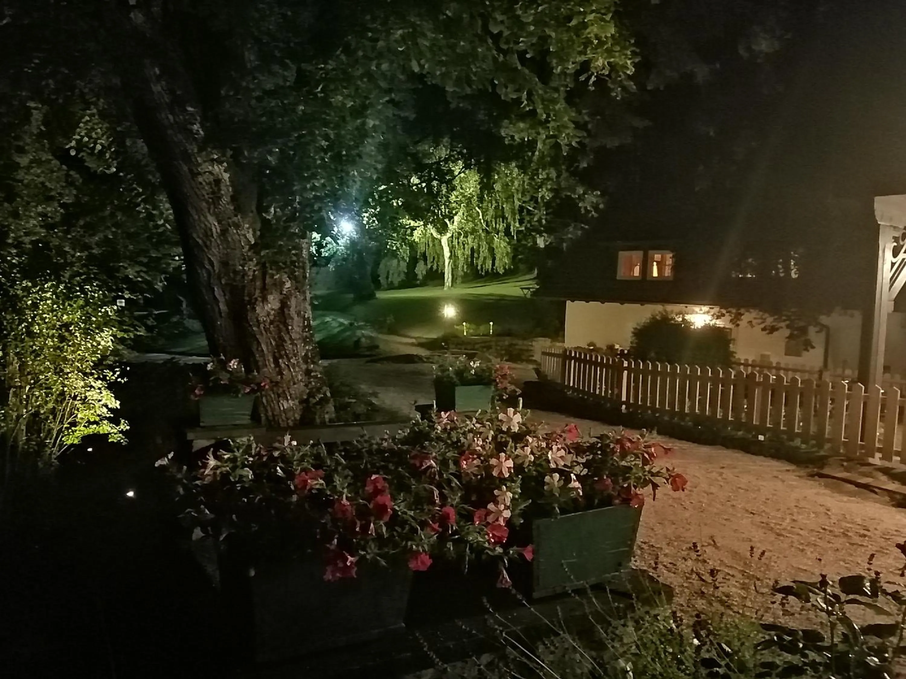 Garden in LANDSITZ OBERHOF petit hôtel