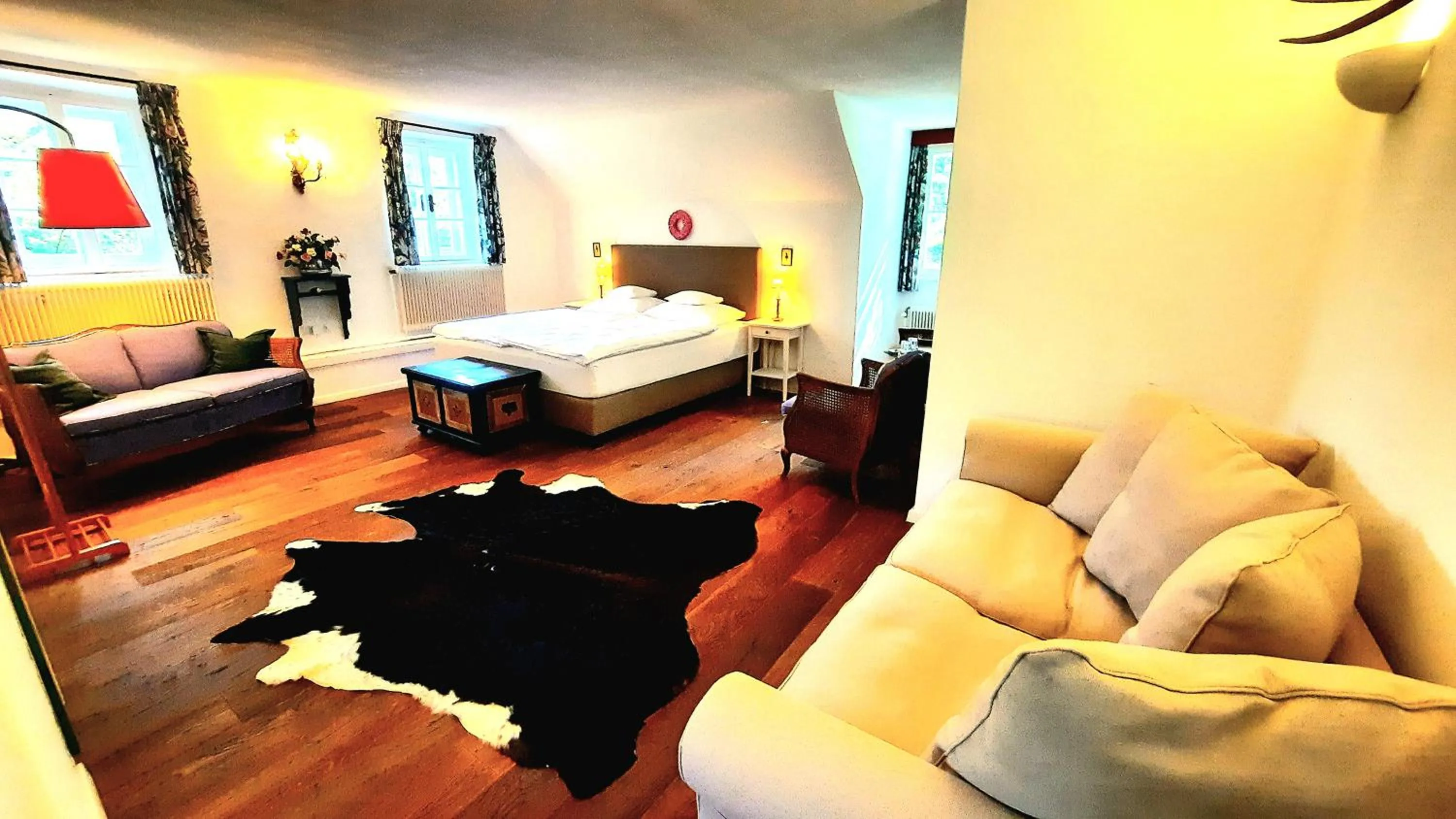 Photo of the whole room, Bed in LANDSITZ OBERHOF petit hôtel