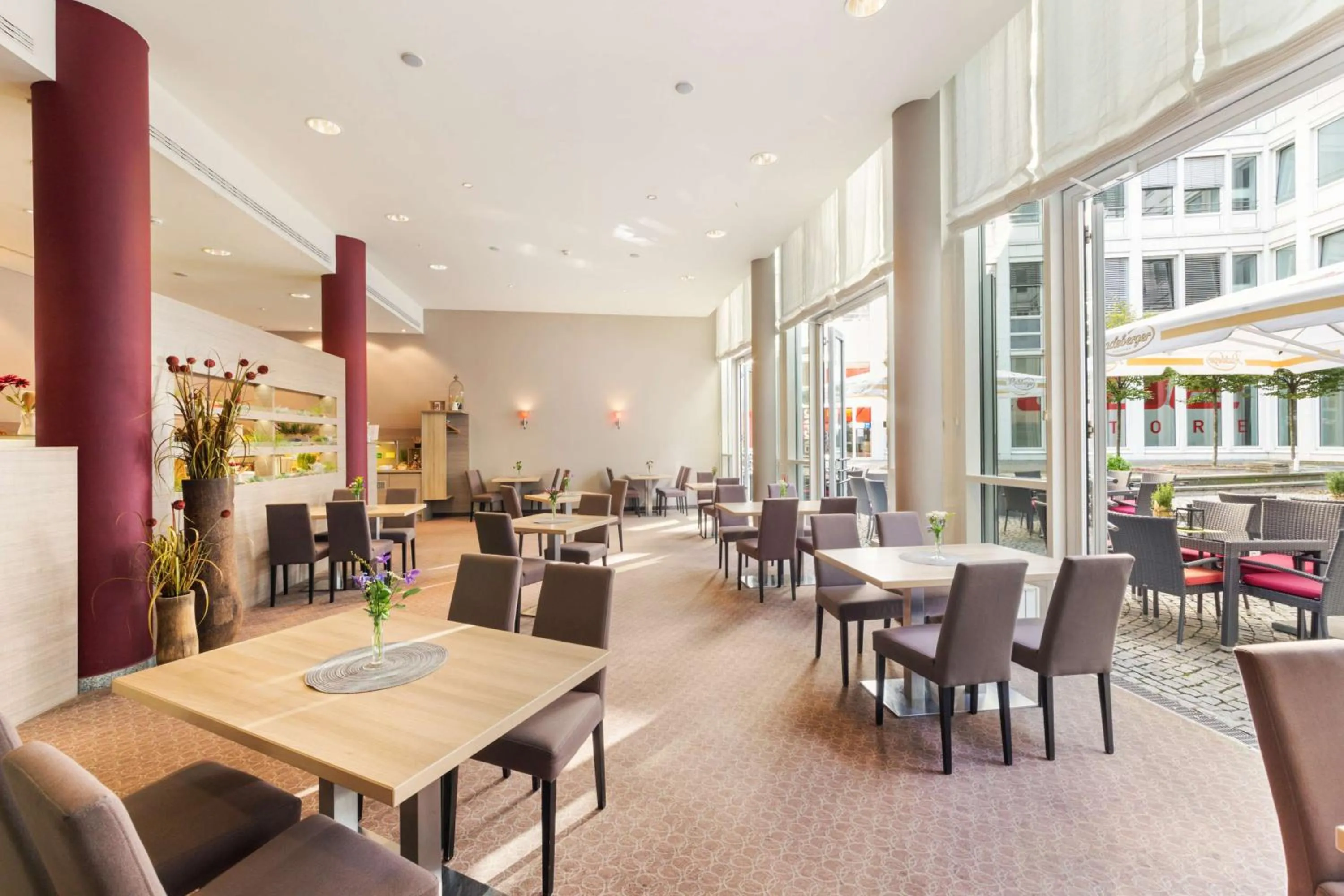 Restaurant/places to eat in Park Inn by Radisson Dresden