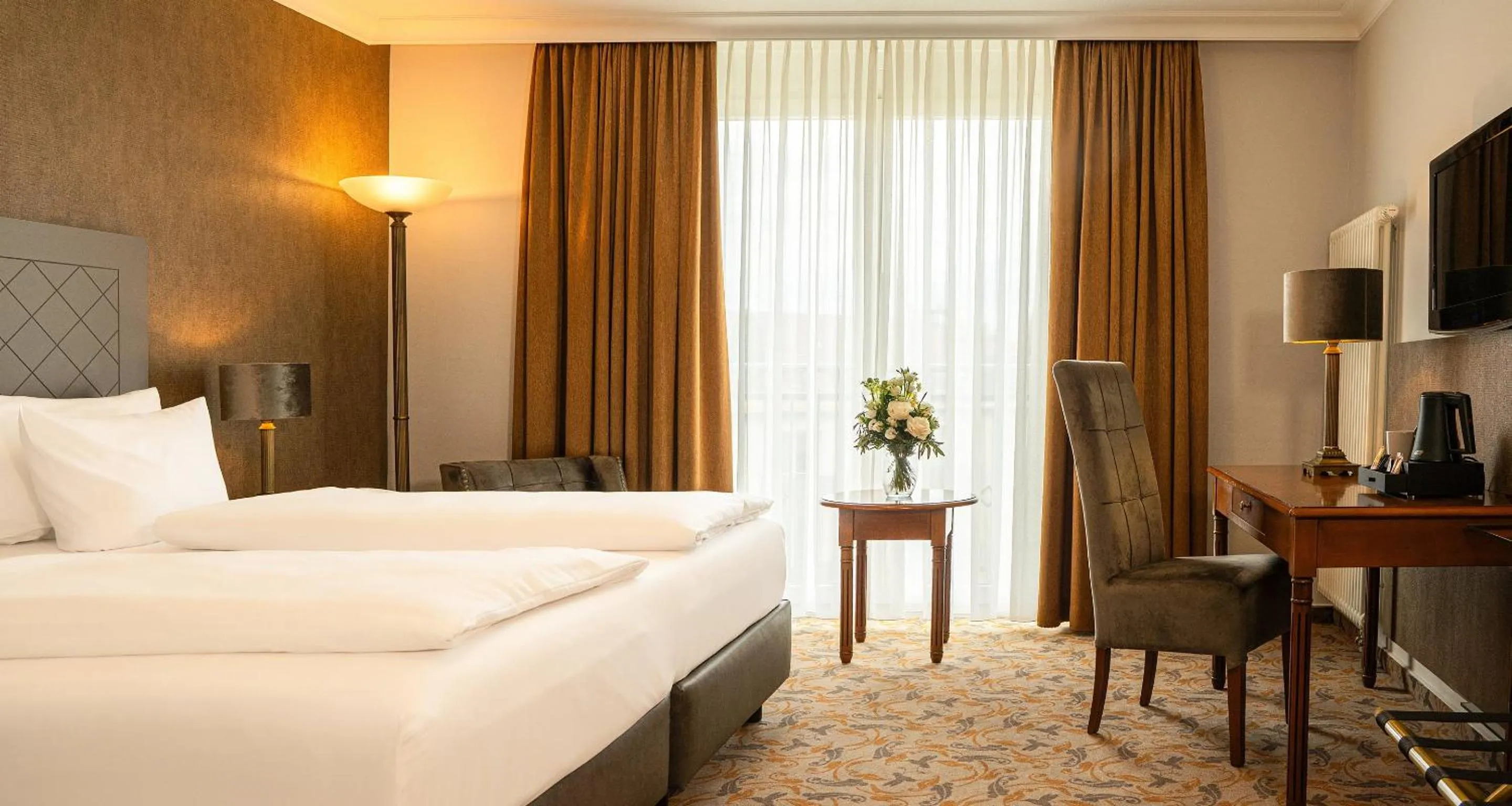 Photo of the whole room, Bed in Victor's Residenz-Hotel Berlin Mitte