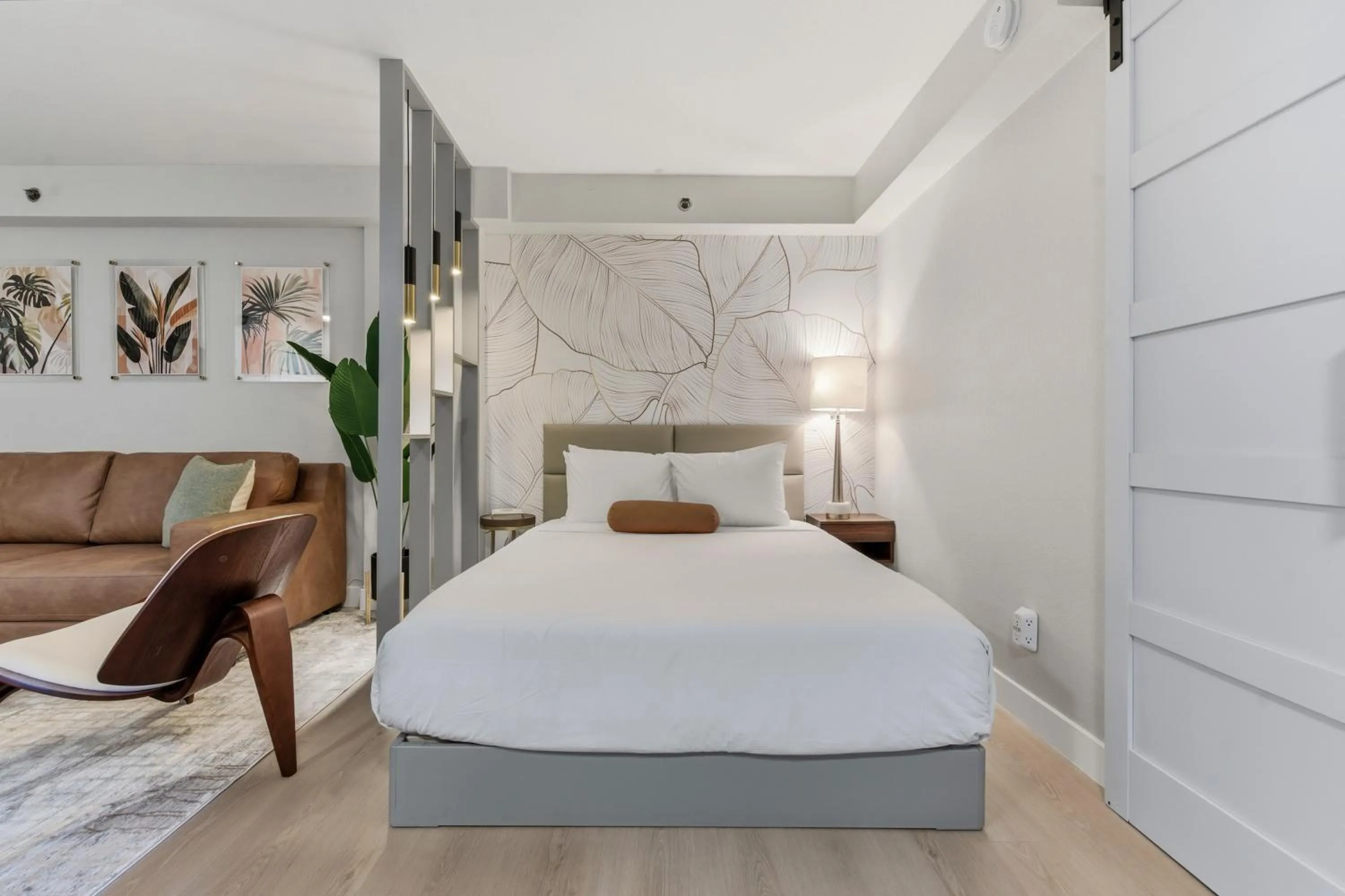 Bedroom, Bed in StripViewSuites at Jockey Club