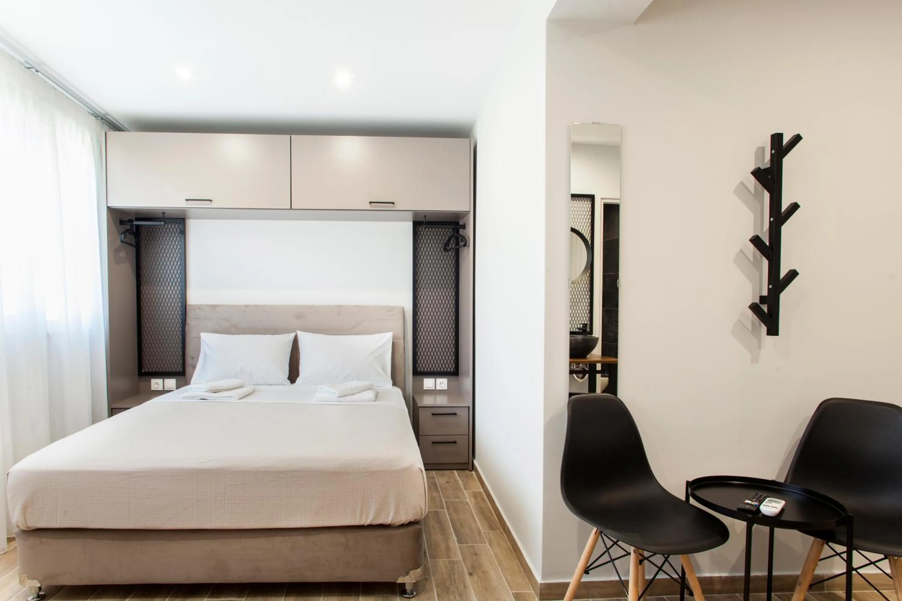 Bed in Raise The Heraklion Project