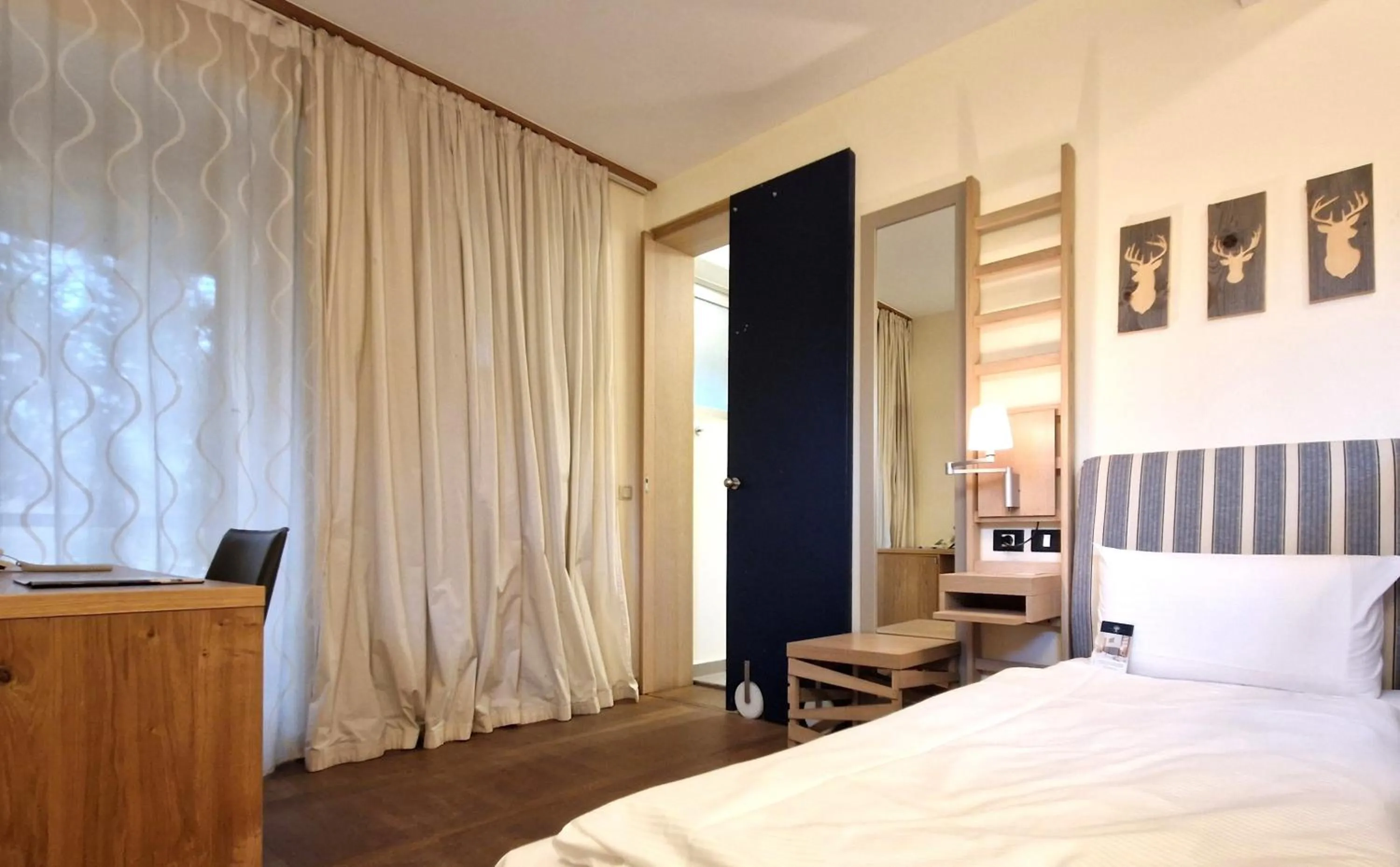 Photo of the whole room, Bed in Ringhotel Schorfheide I Waldresort Werbellinsee