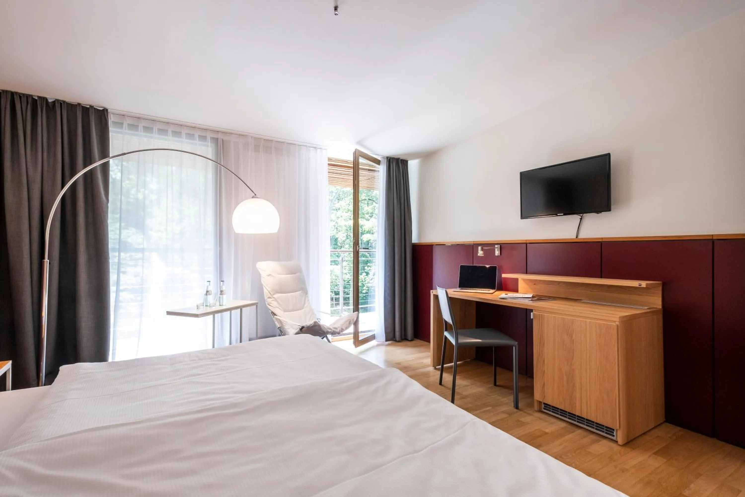 Photo of the whole room, Bed in Ringhotel Schorfheide, Tagungszentrum der Wirtschaft