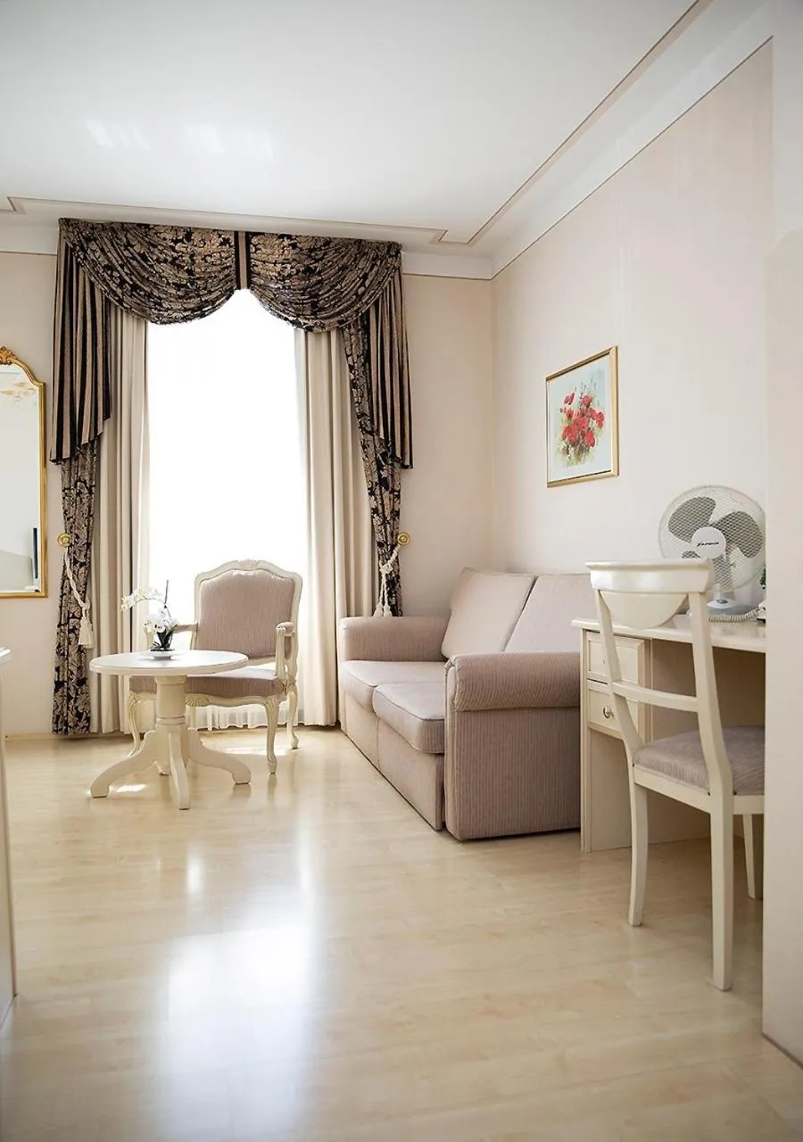 Seating area in Hotel Burghof