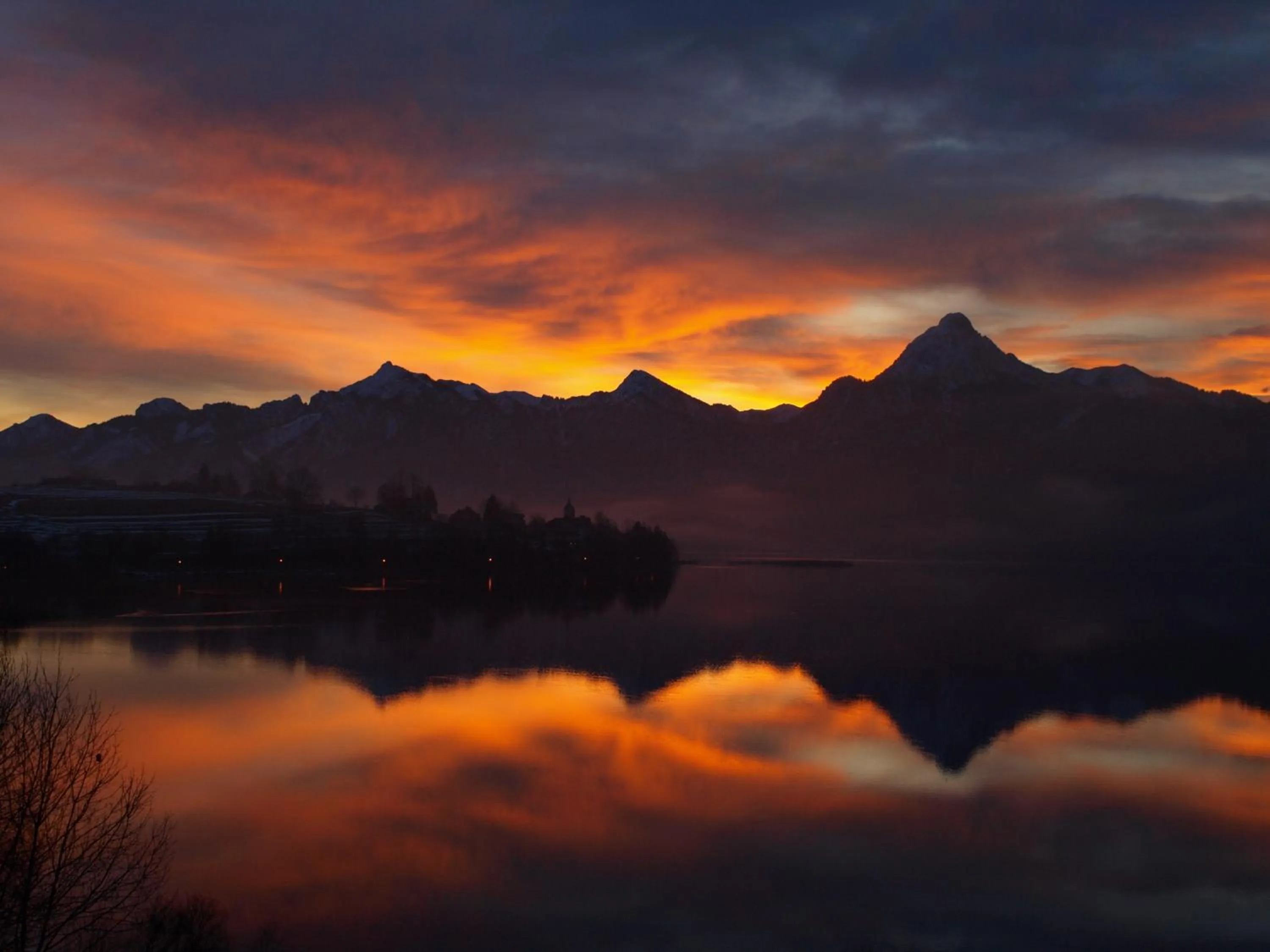 Natural landscape in Appartement-Hotel Seespitz