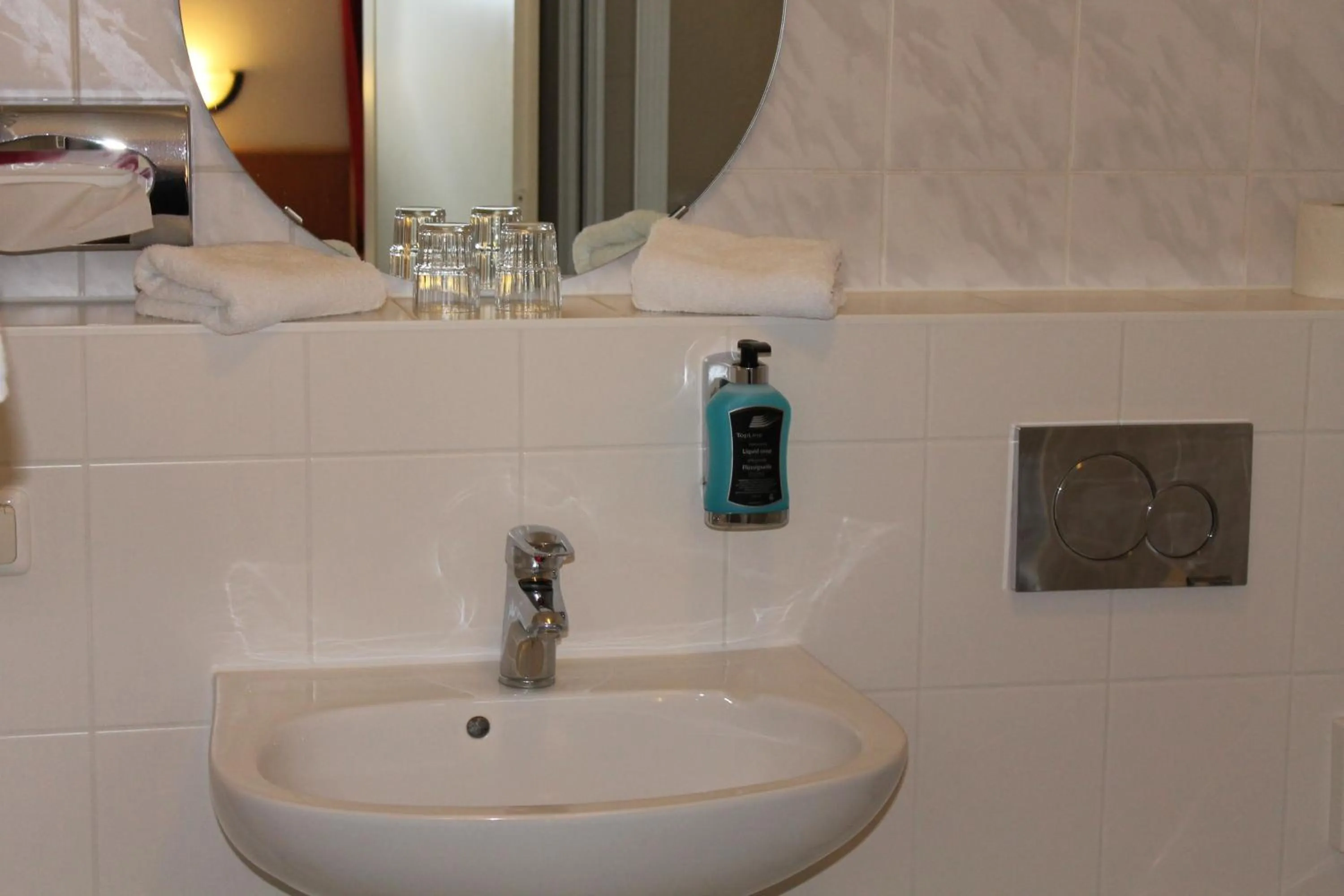 Bathroom in Filmhotel Lili Marleen